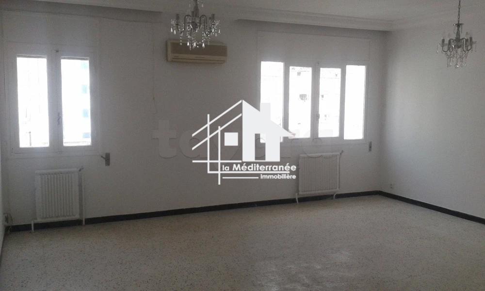 Bab Bhar Bab Bhar Location Maisons Appartement s2  belveder