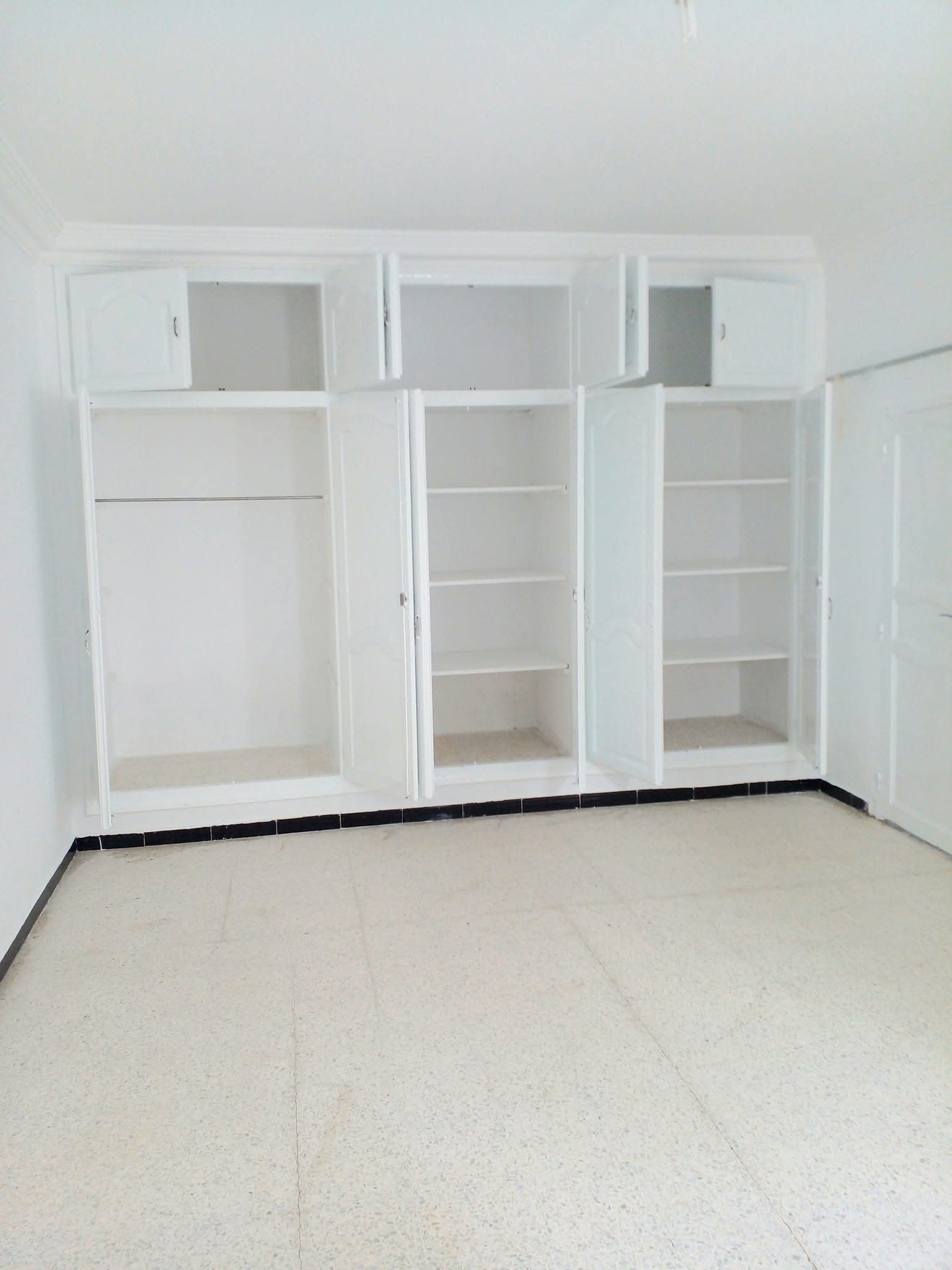 Ariana Ville Cite Ennasr 1 Location Appart. 1 pice Grand s0 vide prs amilcar