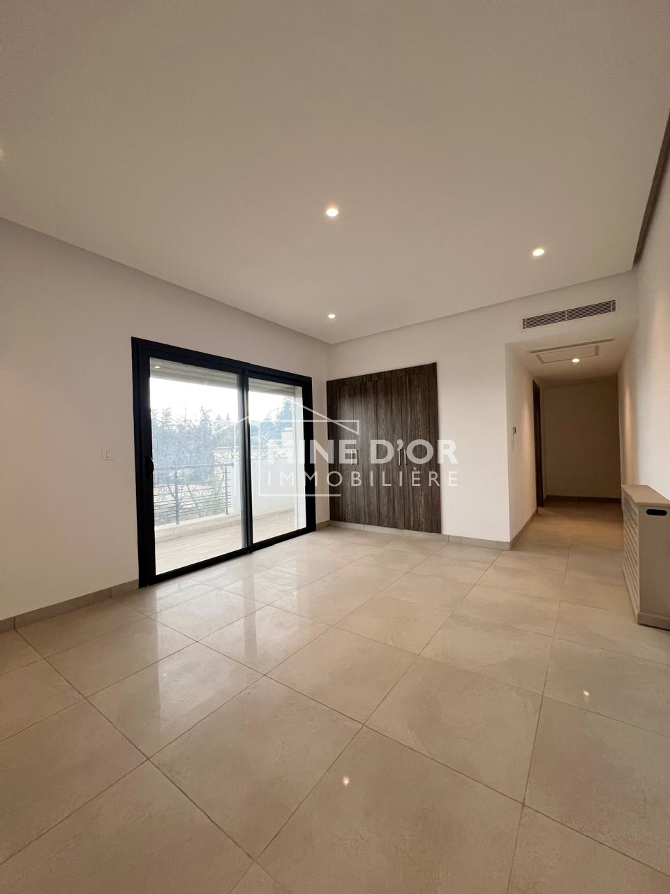 El Menzah Mutuelle Ville Location Appart. 4 pices Al un vaste s3 jamais habit a mutuelleville