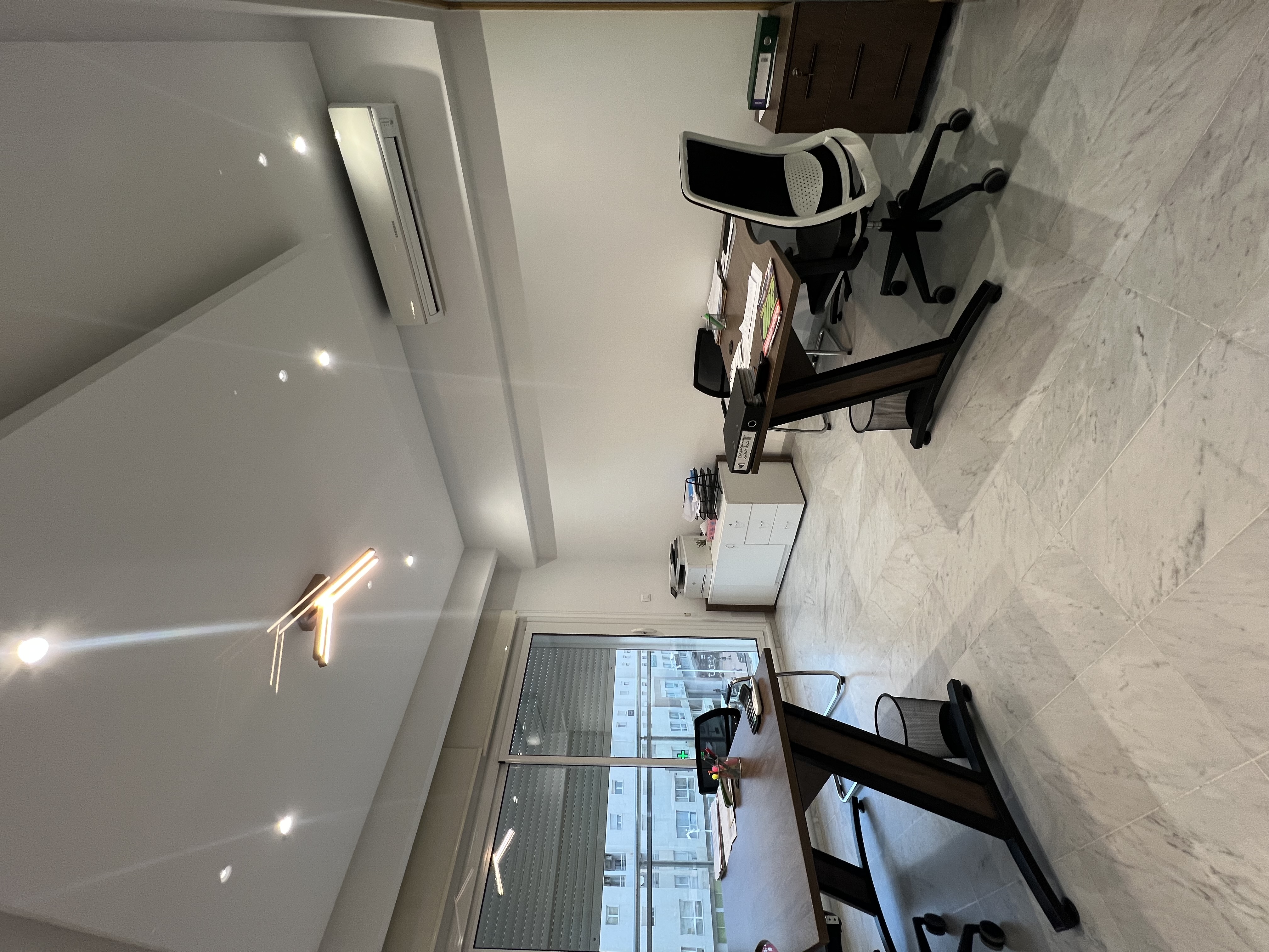 Cite El Khadra Zone urbaine nord Bureaux & Commerces Bureau Bureau en 4 espaces hts au centre urbain nord