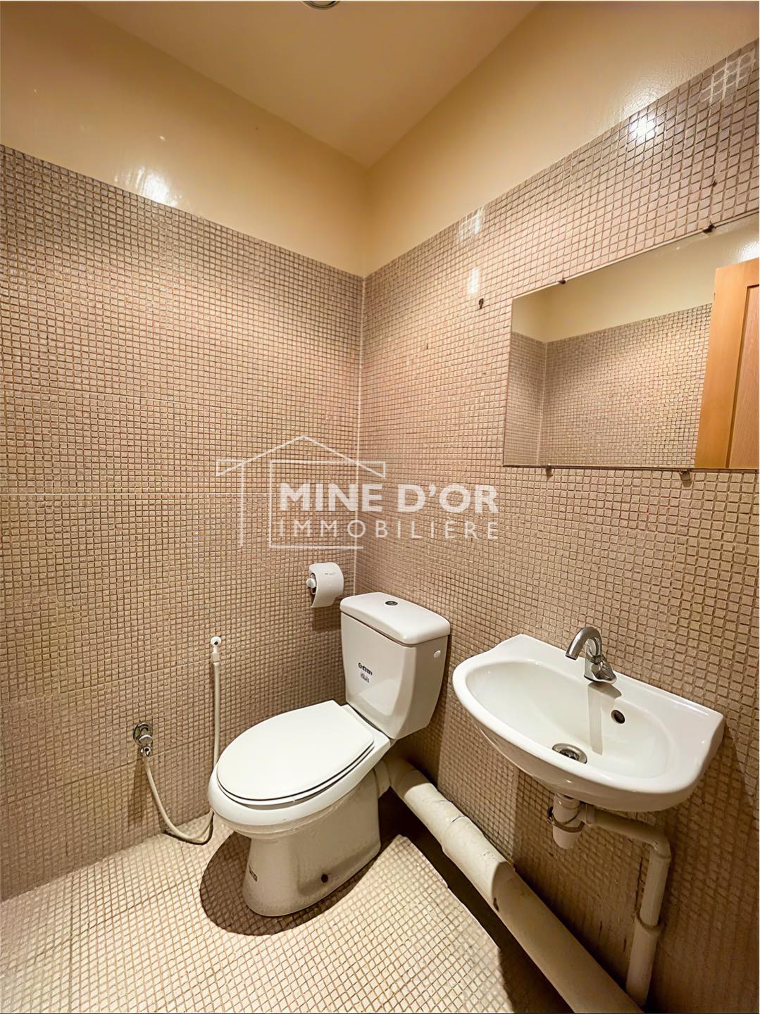 Bab Bhar Montplaisir Bureaux & Commerces Bureau Al bureau en 3 espaces  montplaisir