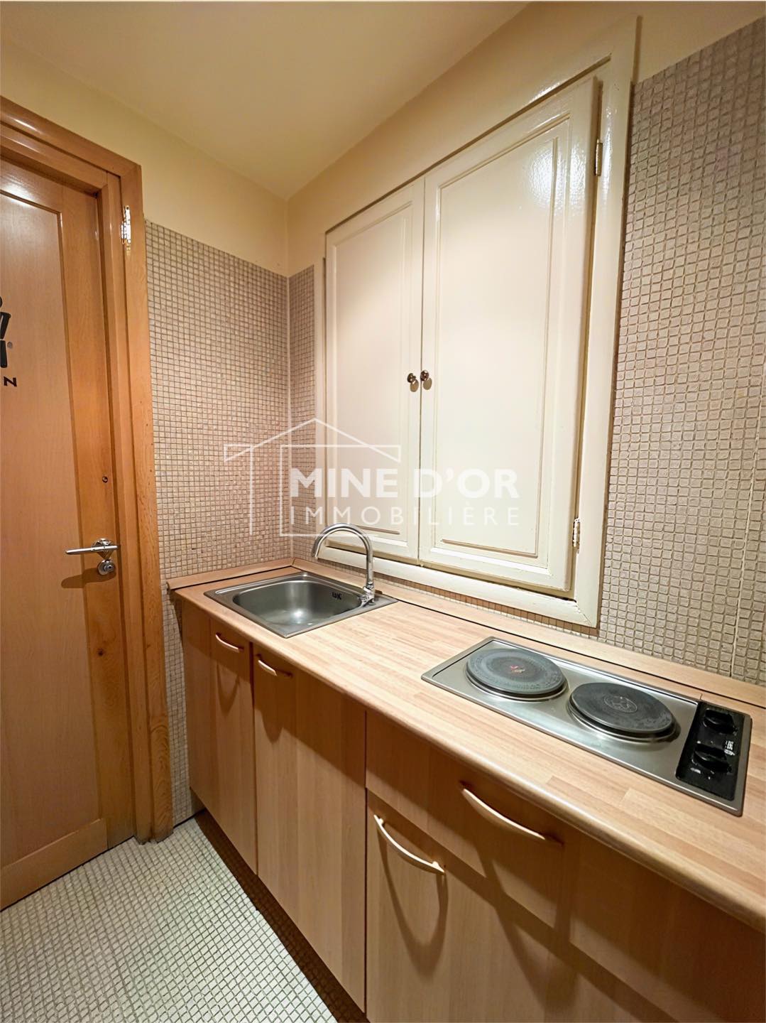 Bab Bhar Montplaisir Bureaux & Commerces Bureau Al bureau en 3 espaces  montplaisir