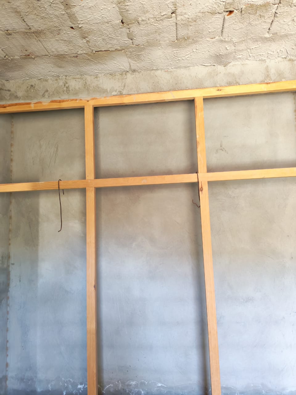 El Mourouj El Mourouj Vente Maisons Espace comercial en rc avec 2 etages non acheves