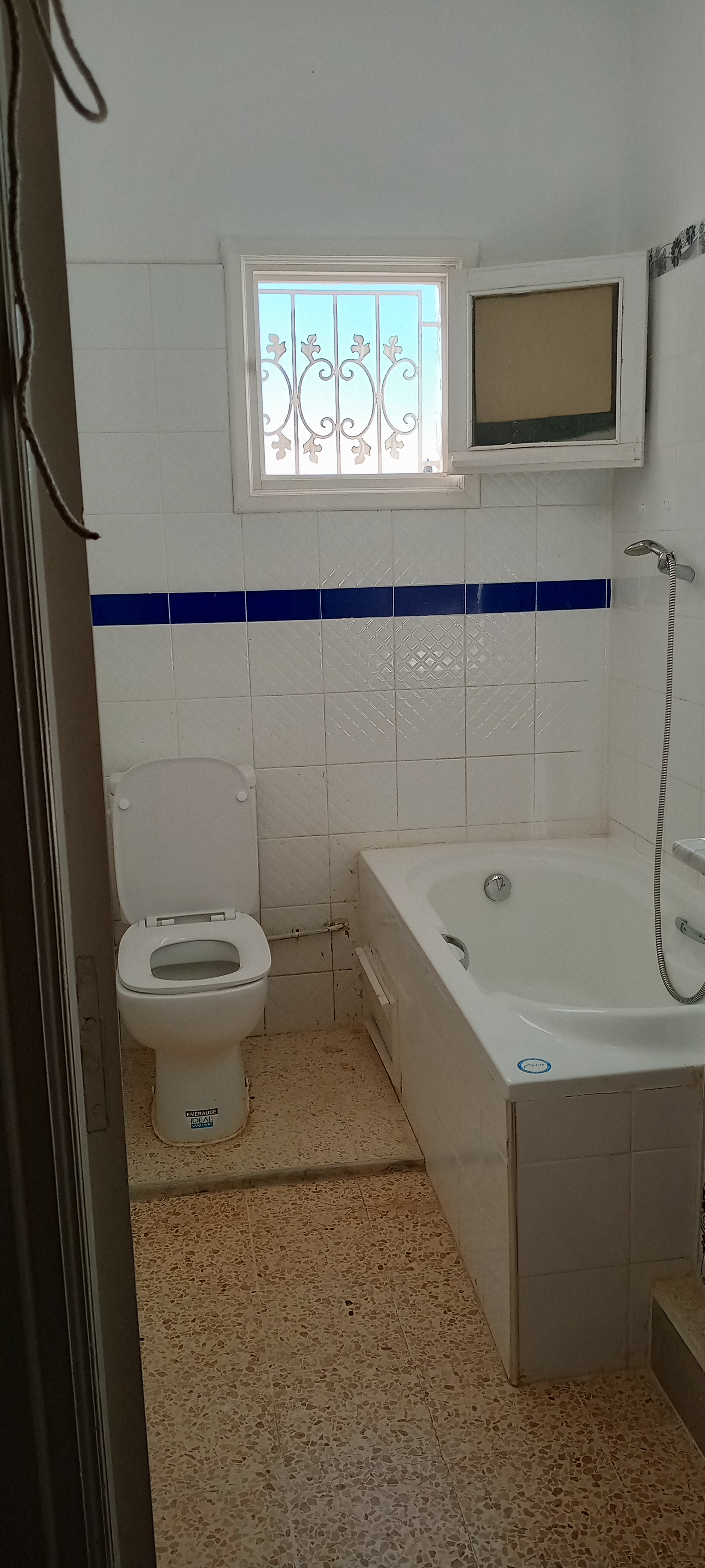 Mohamadia Cite El Ksar Vente Appart. 3 pices Jolie maison