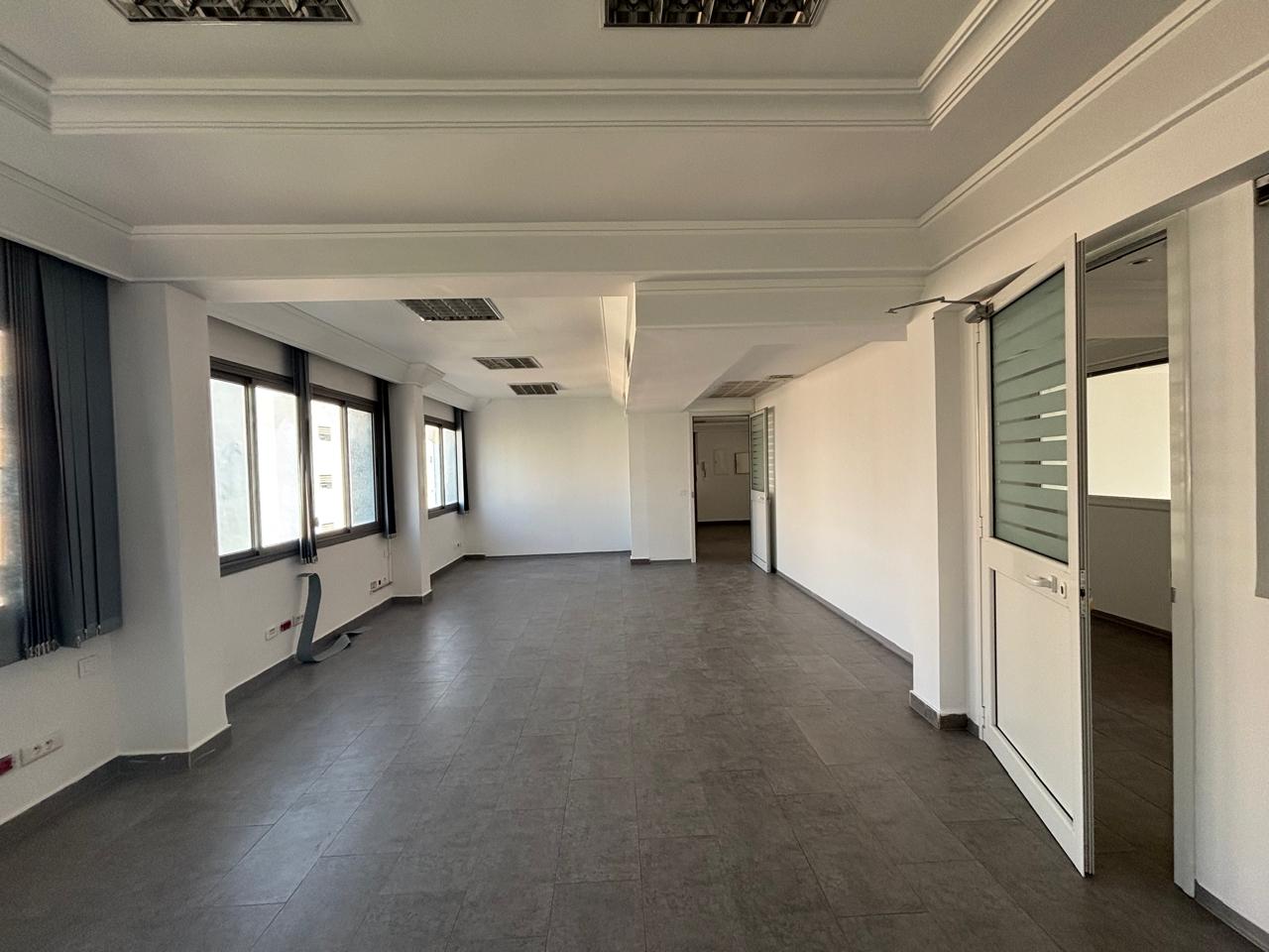 El Menzah Tunis Belvedere Bureaux & Commerces Bureau Bureau 350 m2 au belvdre proche tennis club