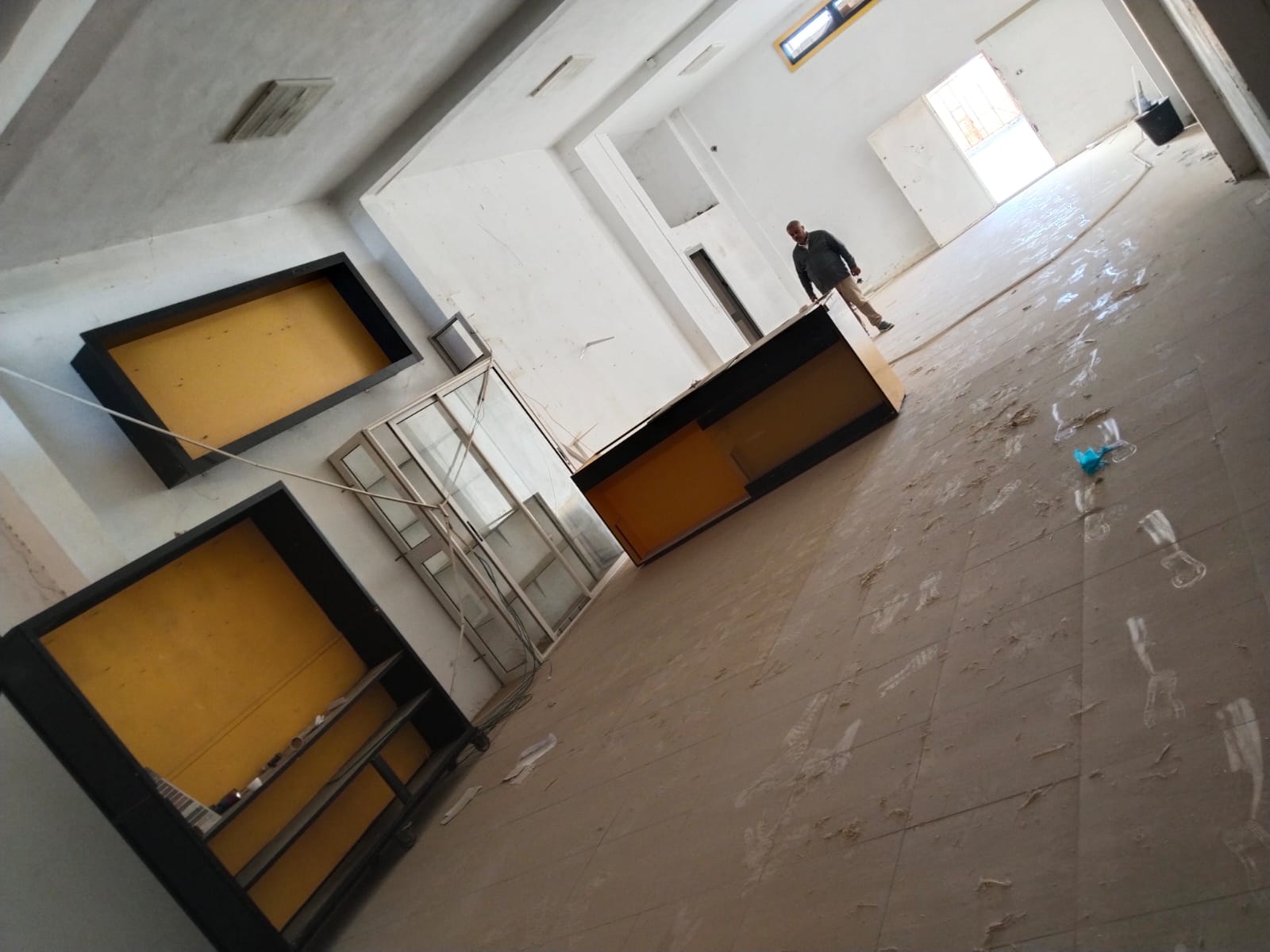 Mohamadia Cite Oudhna Location Surfaces Local commercial  oudhna mhamdia