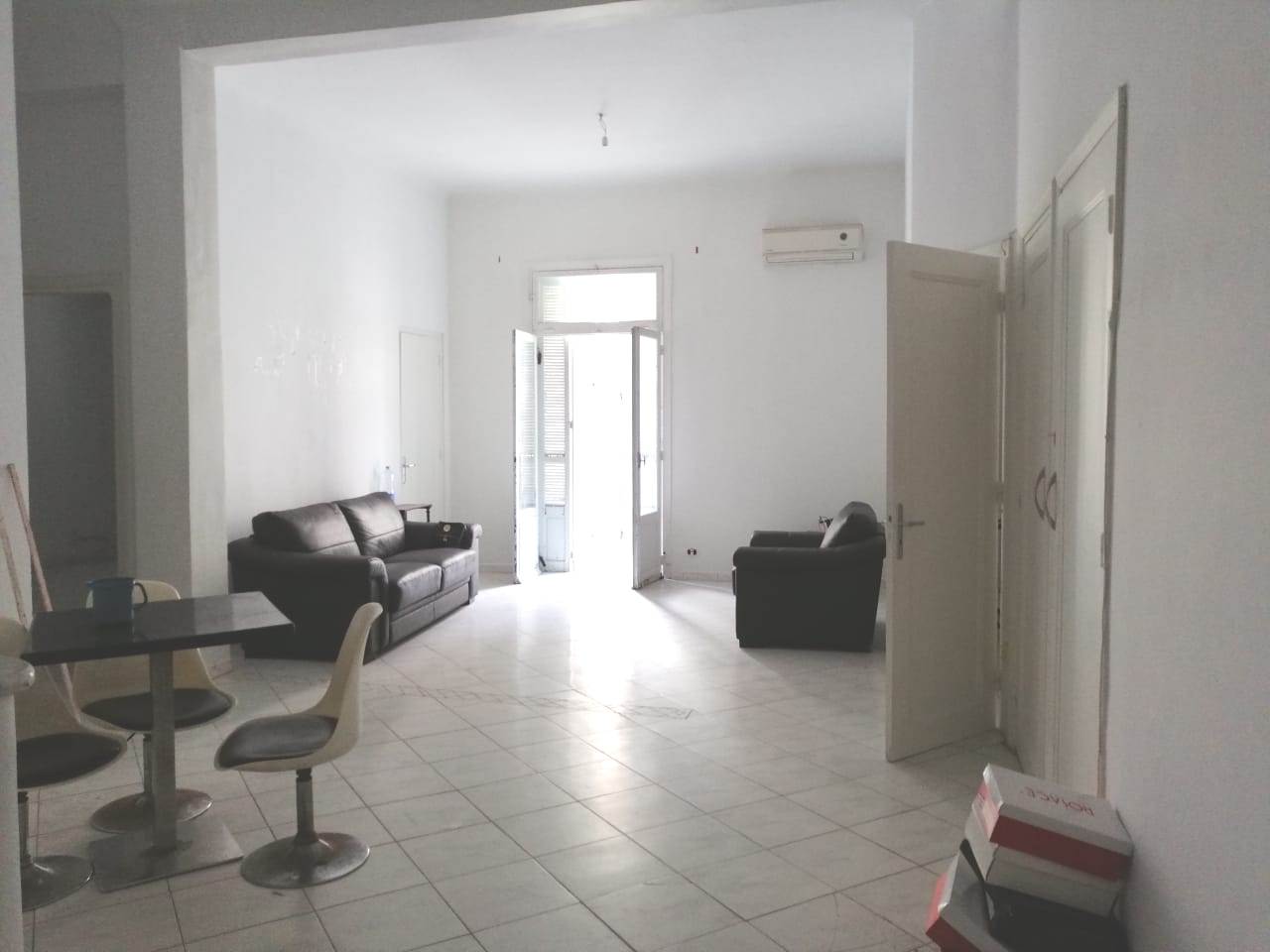 El Menzah Tunis Belvedere Vente Appart. 3 pices Appart salon deux chambres au 1er tage