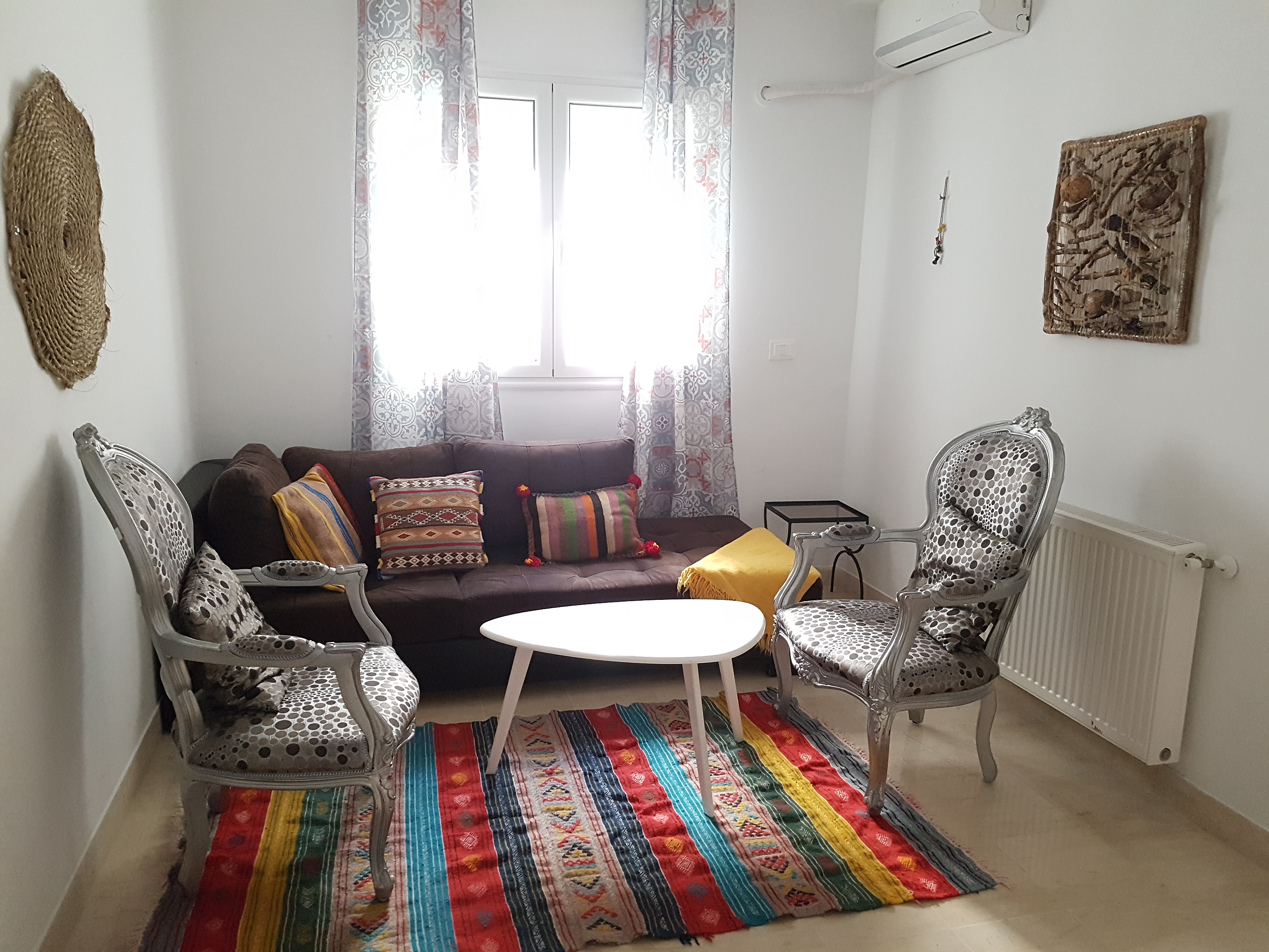 La Marsa El Aouina Location Appart. 2 pices Wahat joli s1 meubl nuit