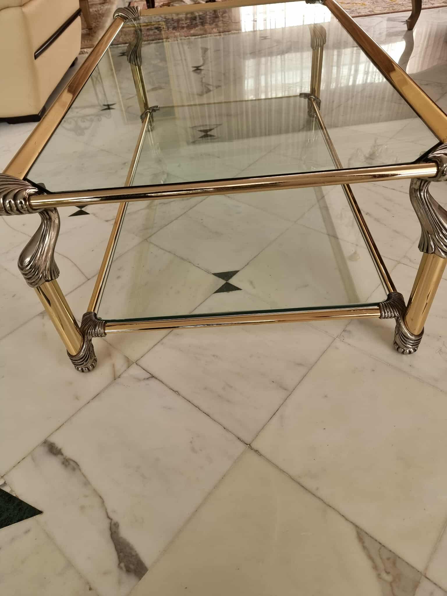 Ariana Ville Cite Ennasr 2 Salon - Salle  manger  Tables basses Table basse en laiton et verre