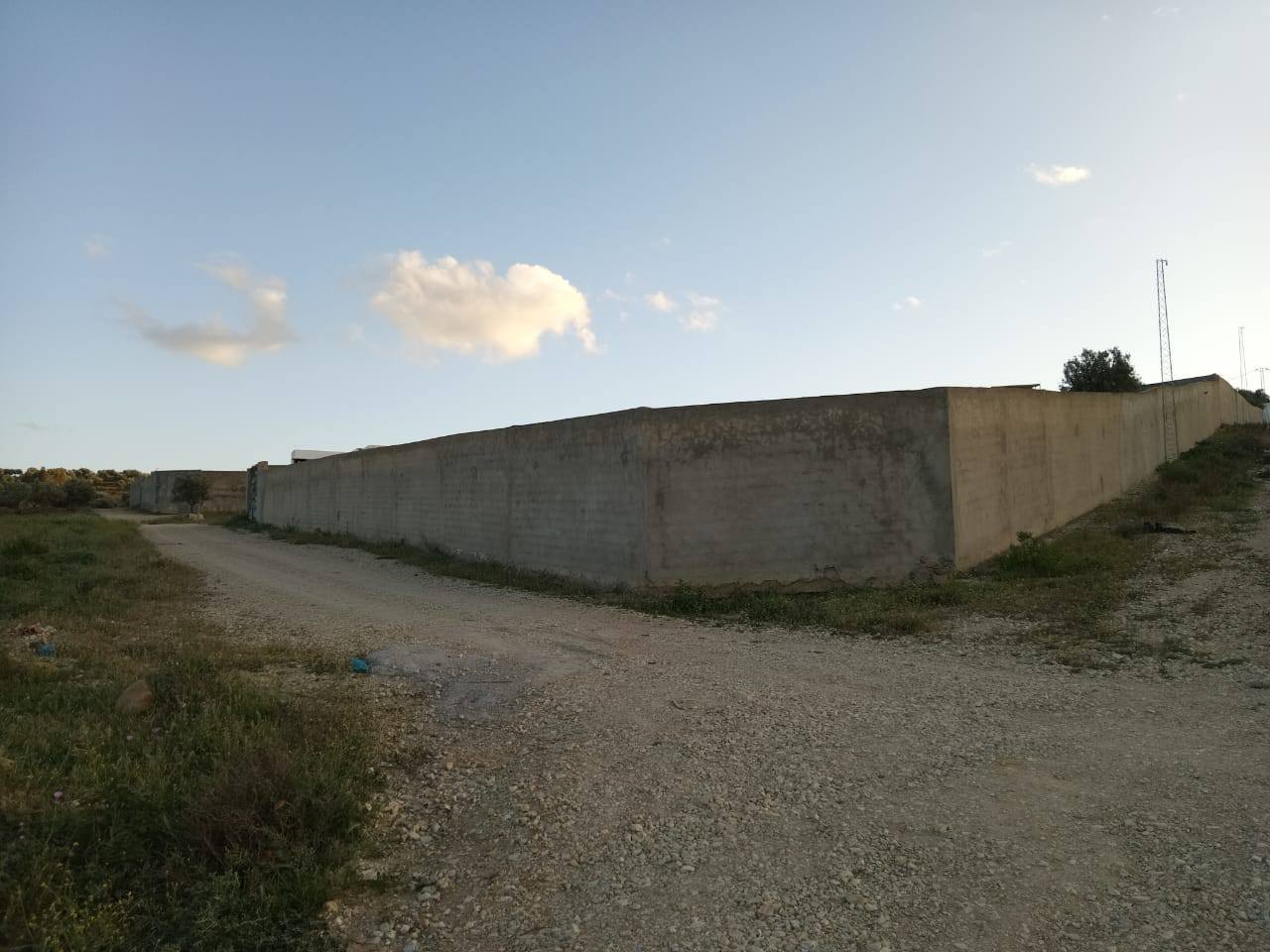 Mannouba La Mannouba Terrain Terrain nu Deux lot bien placer a sanhaja