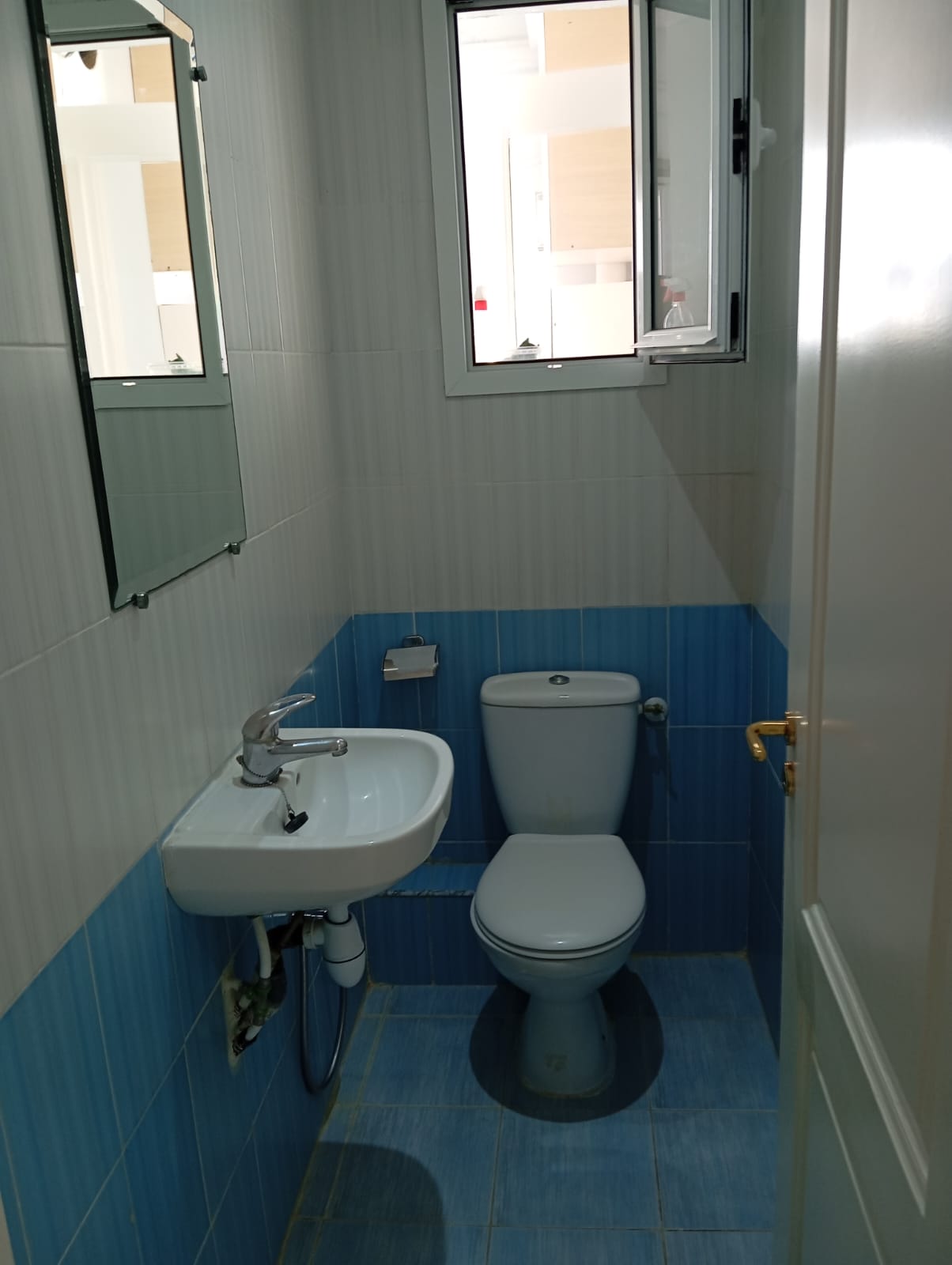 La Marsa El Aouina Location Appart. 4 pices Apprtement    s3  lwahat