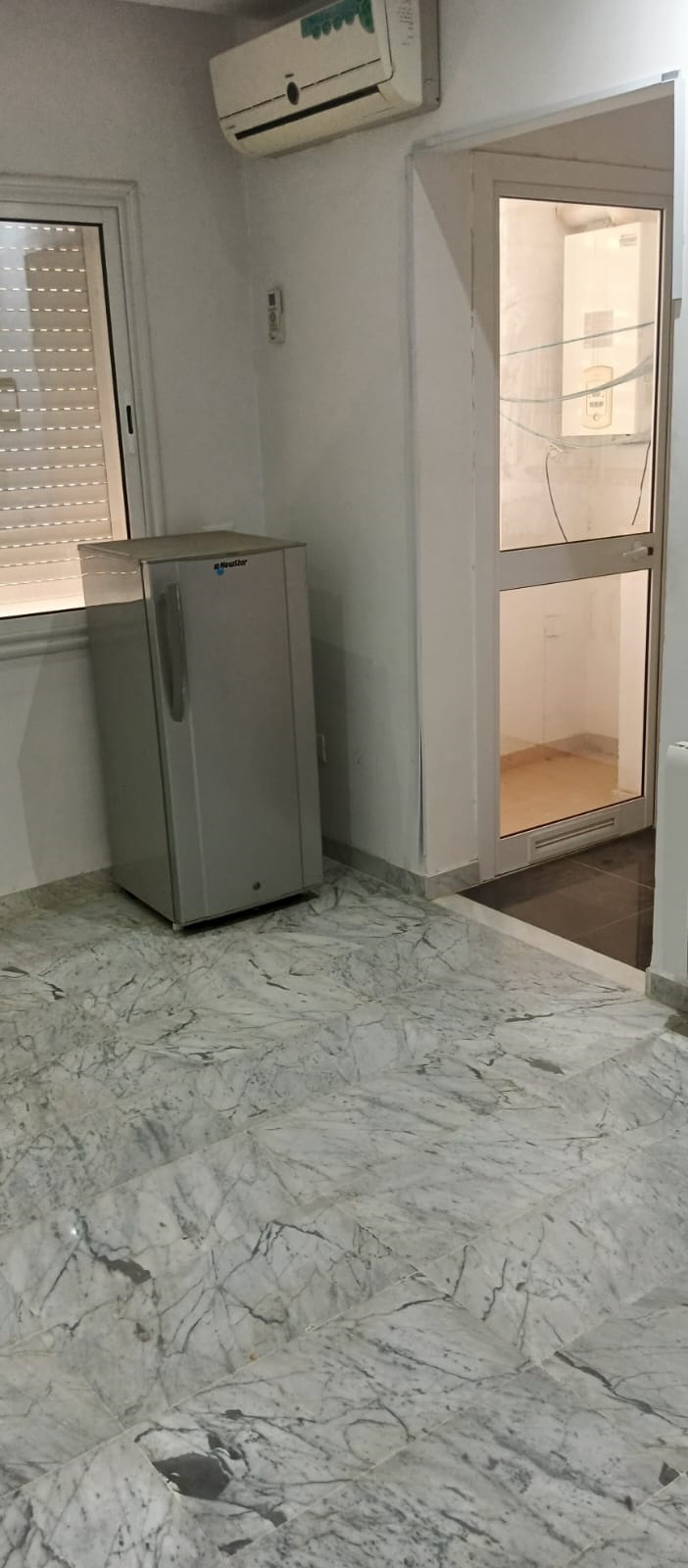 La Marsa El Aouina Location Appart. 3 pices Apprt splus 1  lwahat