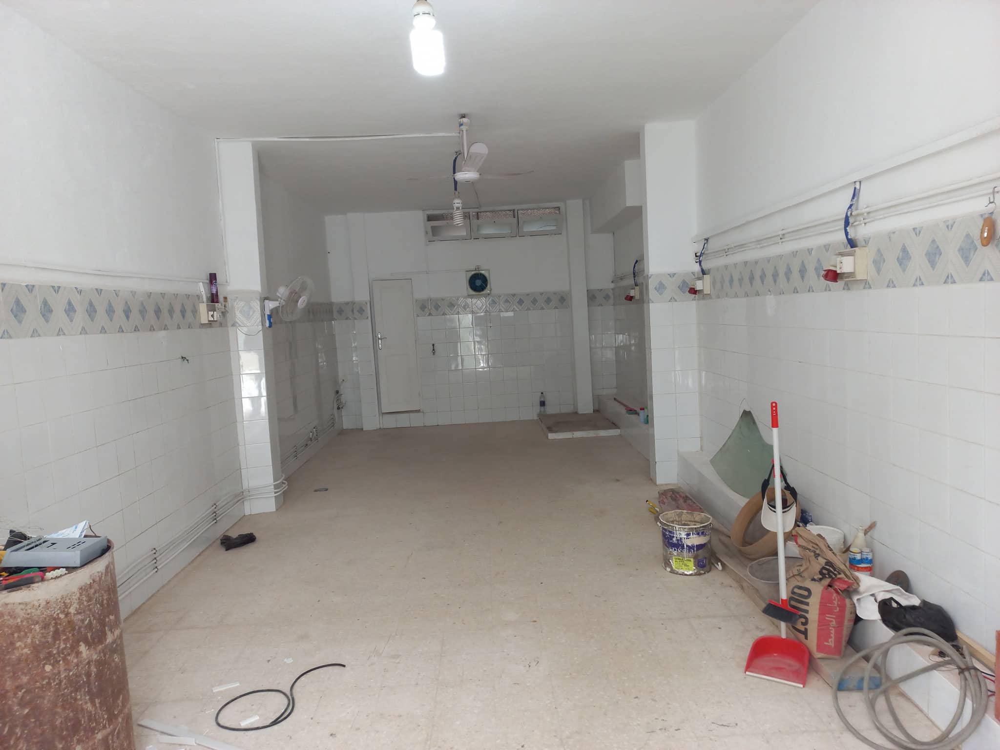 La Marsa&nbsp;El Aouina&nbsp;Location&nbsp;Surfaces&nbsp;D�p�t de 60 m � cit� les oranger la soukra