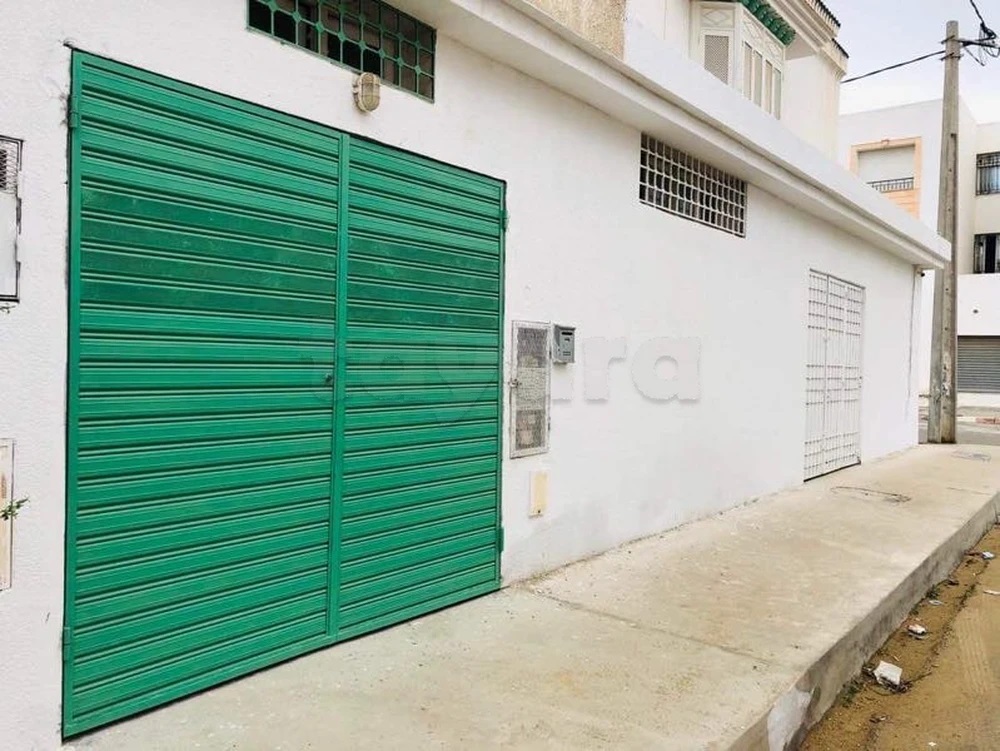 La Marsa&nbsp;El Aouina&nbsp;Location&nbsp;Surfaces&nbsp;D�p�t de 60 m � cit� les oranger la soukra