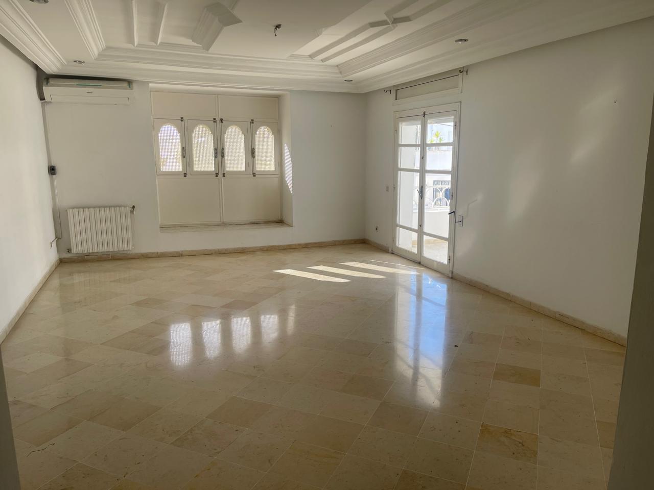 Ariana Ville&nbsp;Cite Ennasr 2&nbsp;Location&nbsp;Appart. 4 pi�ces&nbsp;S plus 3 a ennasr 2 wb4356