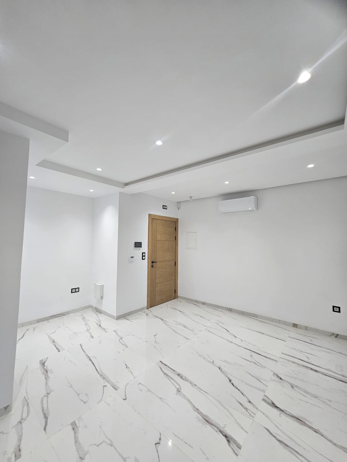 Mnihla&nbsp;Jardins d'el Menzah&nbsp;Location&nbsp;Appart. 2 pi�ces&nbsp;S plus 1 hst aux jmzh 2 wb4361