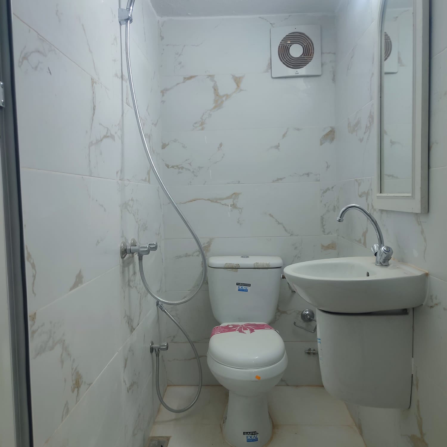 Ariana Ville&nbsp;El Menzah 5&nbsp;Location&nbsp;Appart. 1 pi�ce&nbsp;Studi0 s0 meubl� aux uv4 wb4374