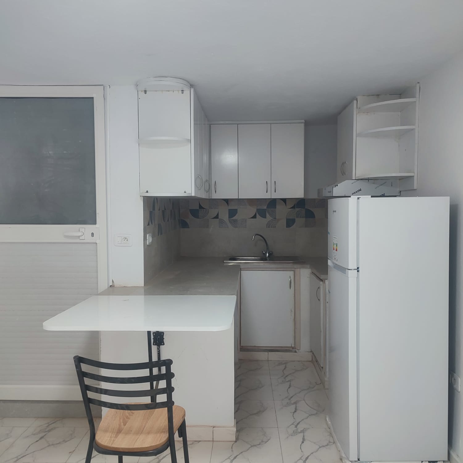 Ariana Ville&nbsp;El Menzah 5&nbsp;Location&nbsp;Appart. 1 pi�ce&nbsp;Studi0 s0 meubl� aux uv4 wb4374