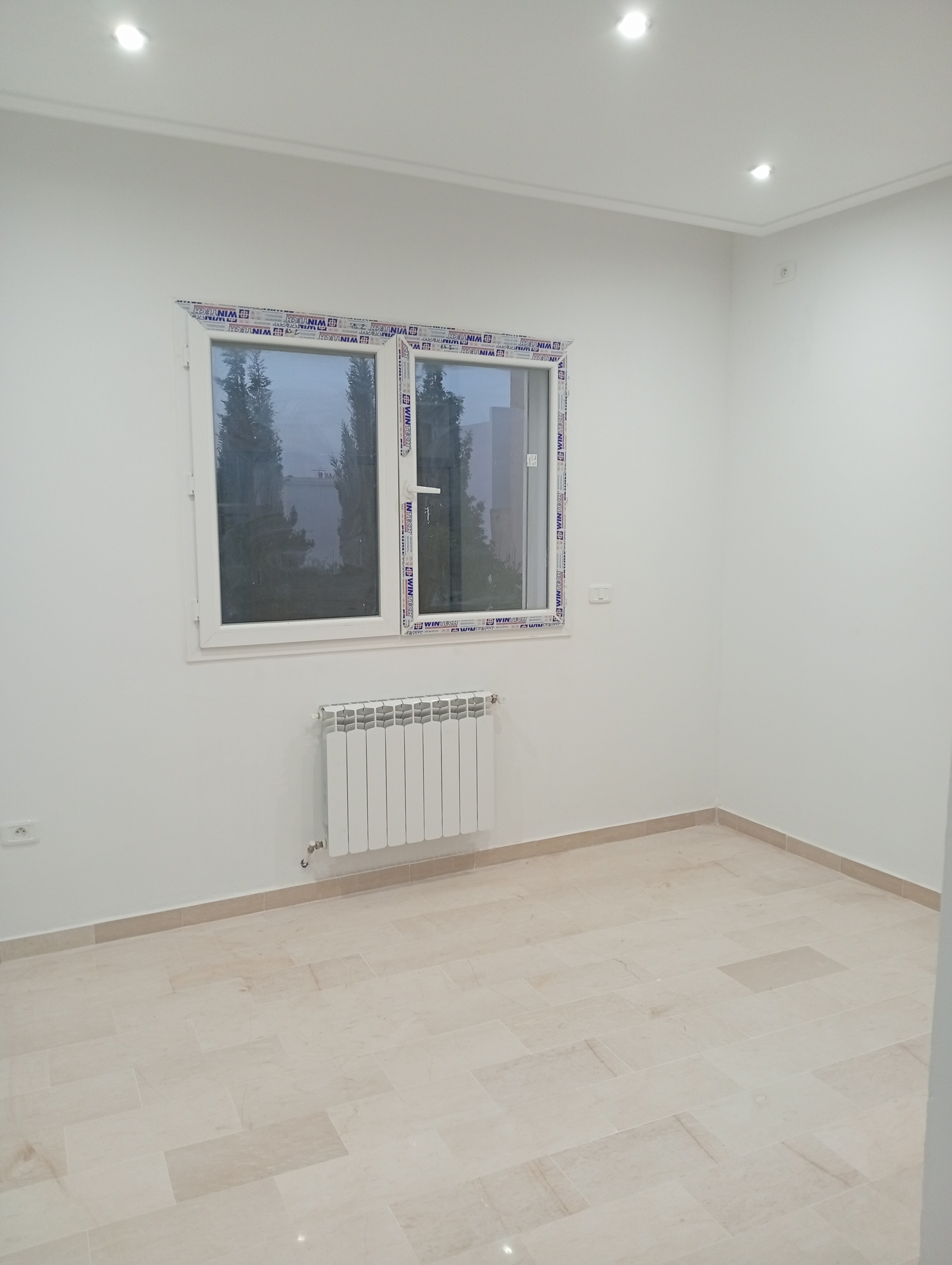 La Marsa&nbsp;Cite Du Stade&nbsp;Location&nbsp;Appart. 5 pi�ces+&nbsp;Duplex s4 la marsa