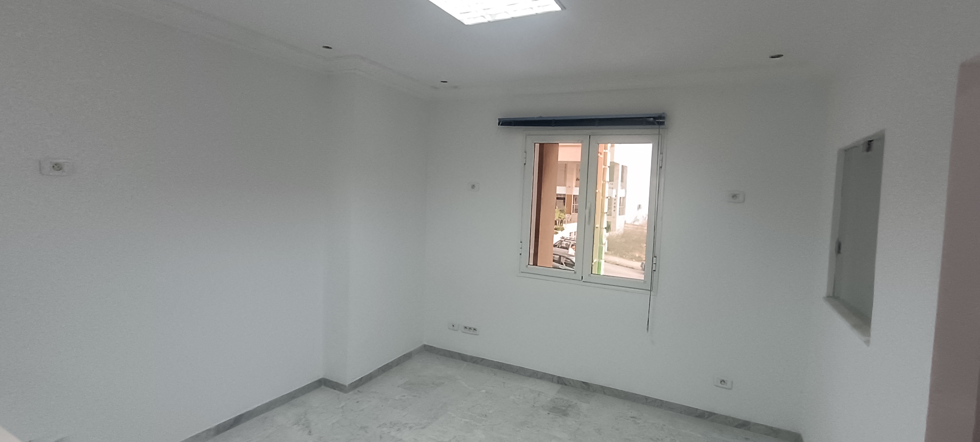 Ariana Ville&nbsp;Cite Ennasr 1&nbsp;Bureaux & Commerces&nbsp;Bureau&nbsp;Bureau id�al pour cabinet dentaire