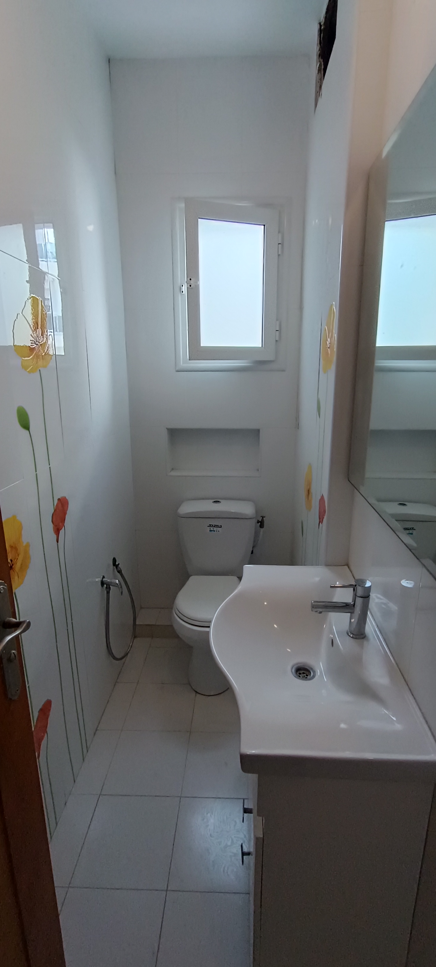 El Menzah&nbsp;Mutuelle Ville&nbsp;Location&nbsp;Appart. 4 pi�ces&nbsp;Vaste appart s3 au premier etage