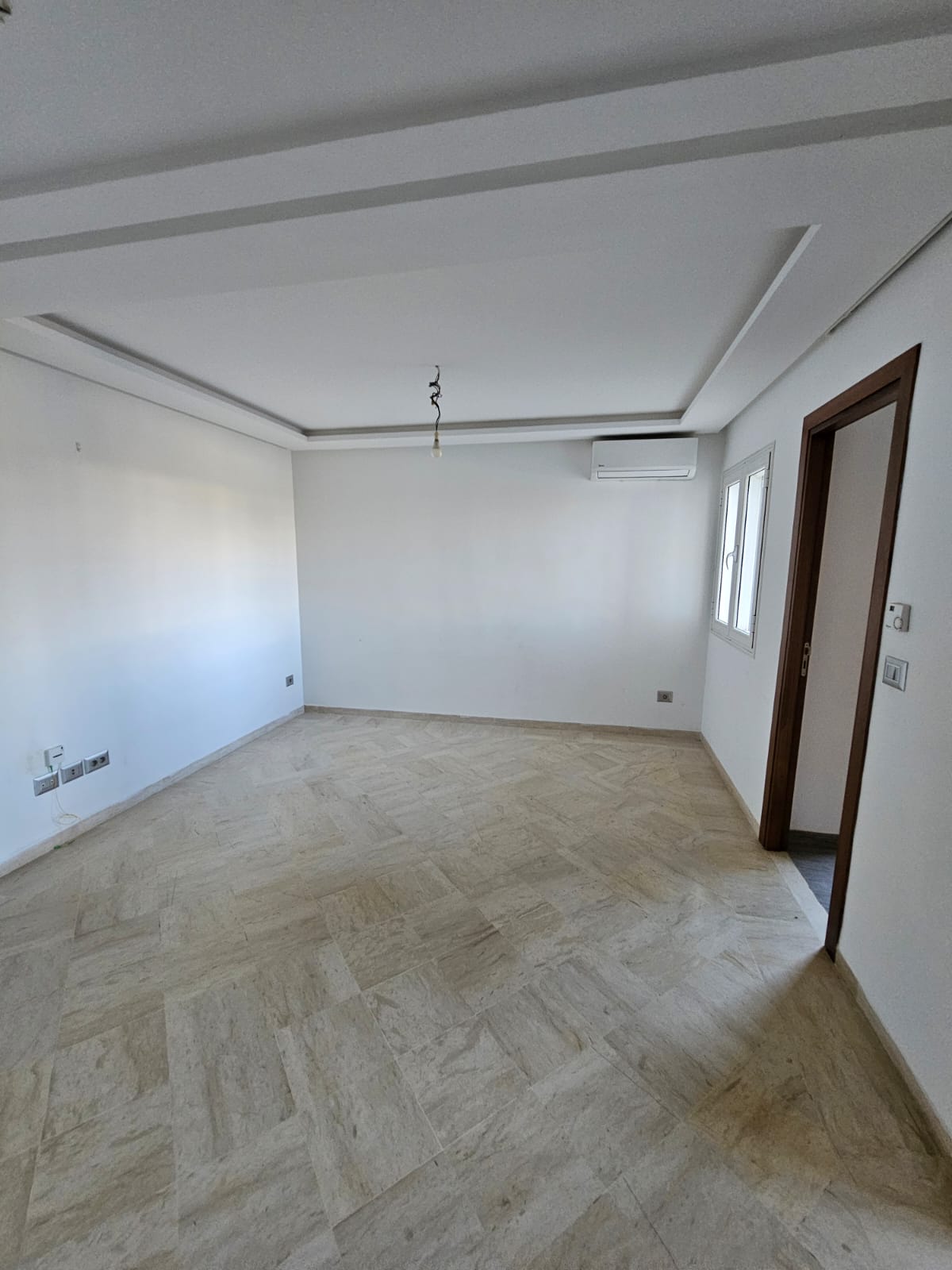 La Marsa&nbsp;El Aouina&nbsp;Location&nbsp;Appart. 2 pi�ces&nbsp;S plus un vue d�gag�e jardins l'aouina