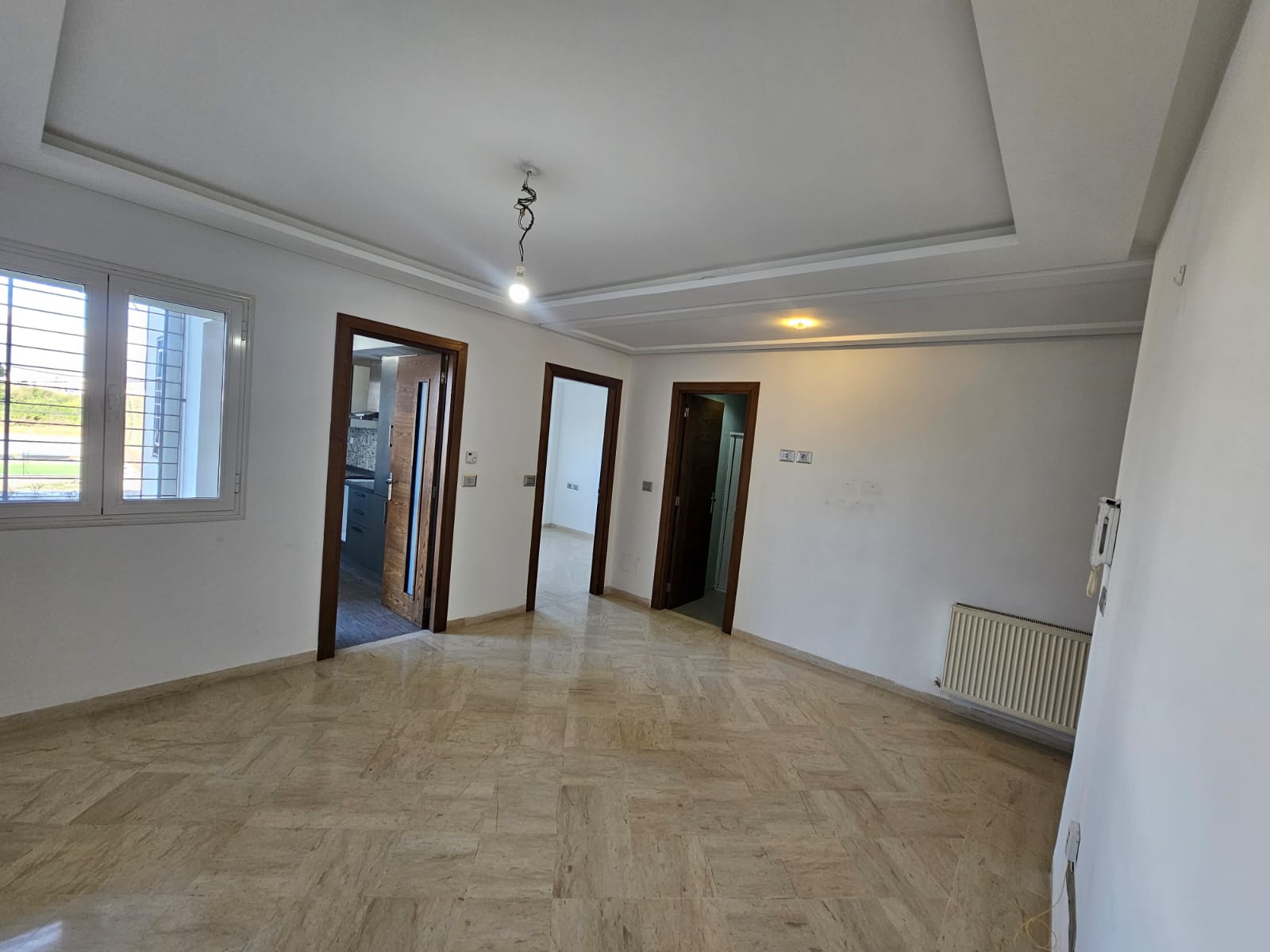 La Marsa&nbsp;El Aouina&nbsp;Location&nbsp;Appart. 2 pi�ces&nbsp;S plus un vue d�gag�e jardins l'aouina