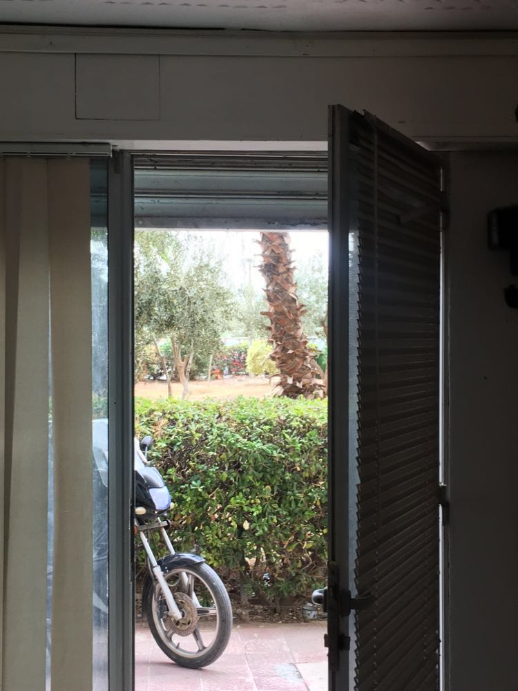 Ariana Ville&nbsp;El Menzah 5&nbsp;Location&nbsp;Appart. 3 pi�ces&nbsp;Pour bureaux ou comerce ou autre activit�s