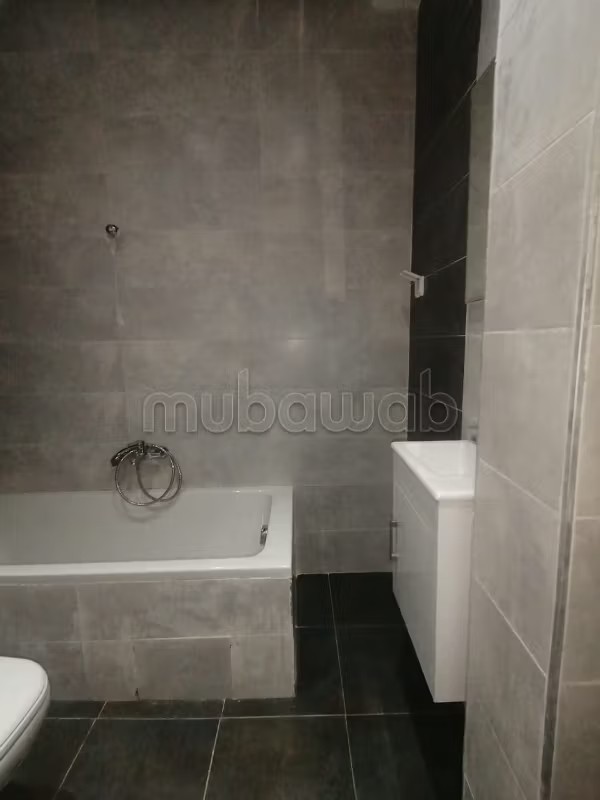 Ariana Ville Riadh Landlous Location Appart. 4 pices Al s3 riadh andalous