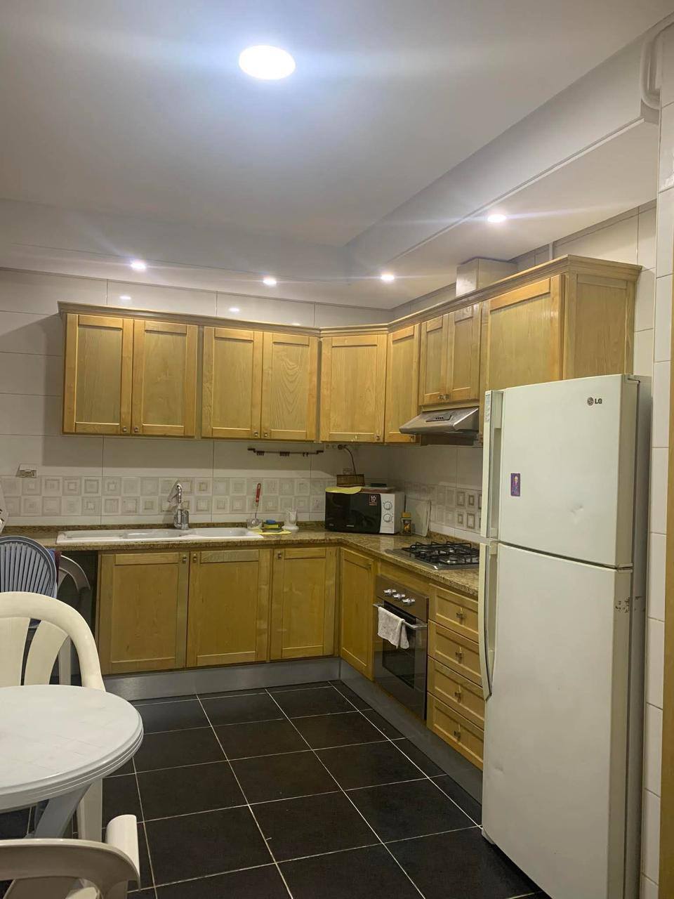 Cite El Khadra Zone urbaine nord Location Appart. 4 pices Al s3 meubl