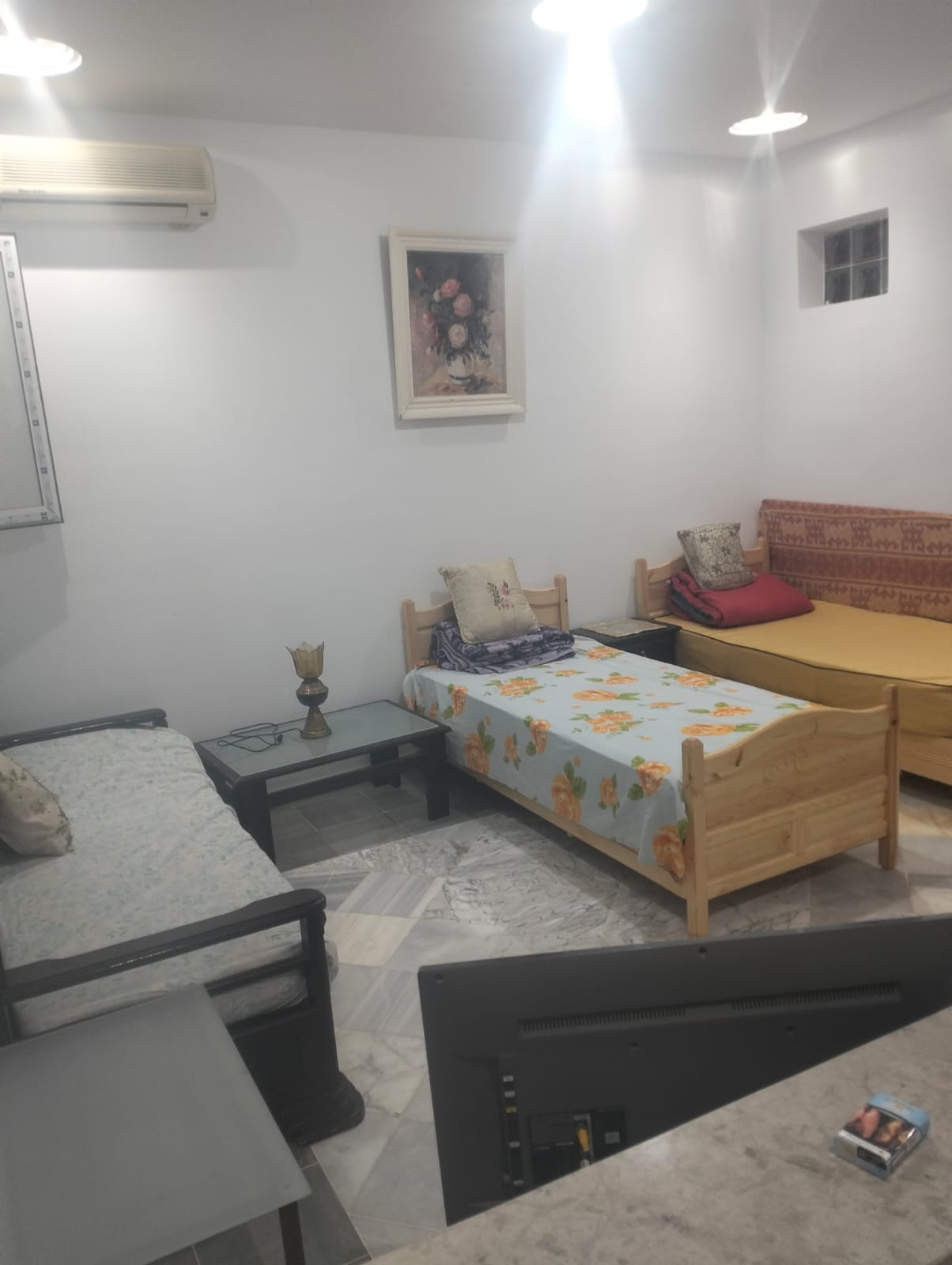 Rades&nbsp;Rades&nbsp;Location&nbsp;Appart. 2 pi�ces&nbsp;Studio richement meubl�