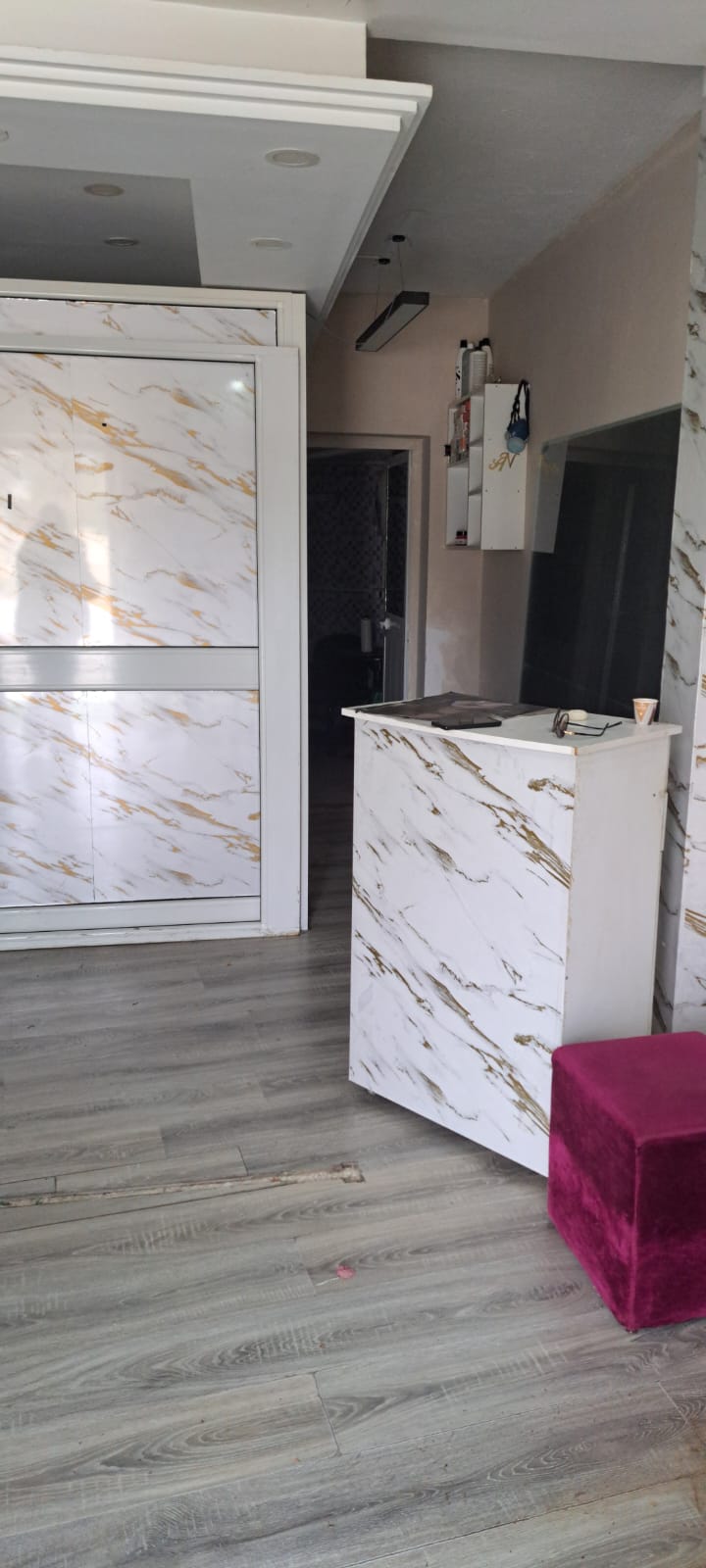 Megrine&nbsp;Megrine&nbsp;Location&nbsp;Autre&nbsp;Gerance libre  salon desth�tique  megrine