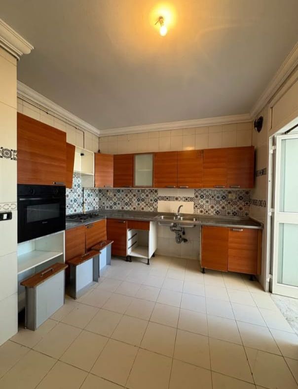 Ariana Ville Cite Ennasr 2 Vente Appart. 3 pices S3 occasion unique