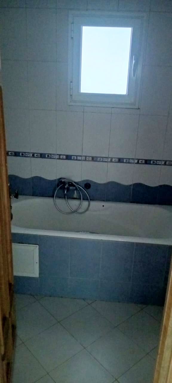 Ariana Ville&nbsp;Cite Ennasr 1&nbsp;Location&nbsp;Appart. 3 pi�ces&nbsp;Appt s2 au mezzanine