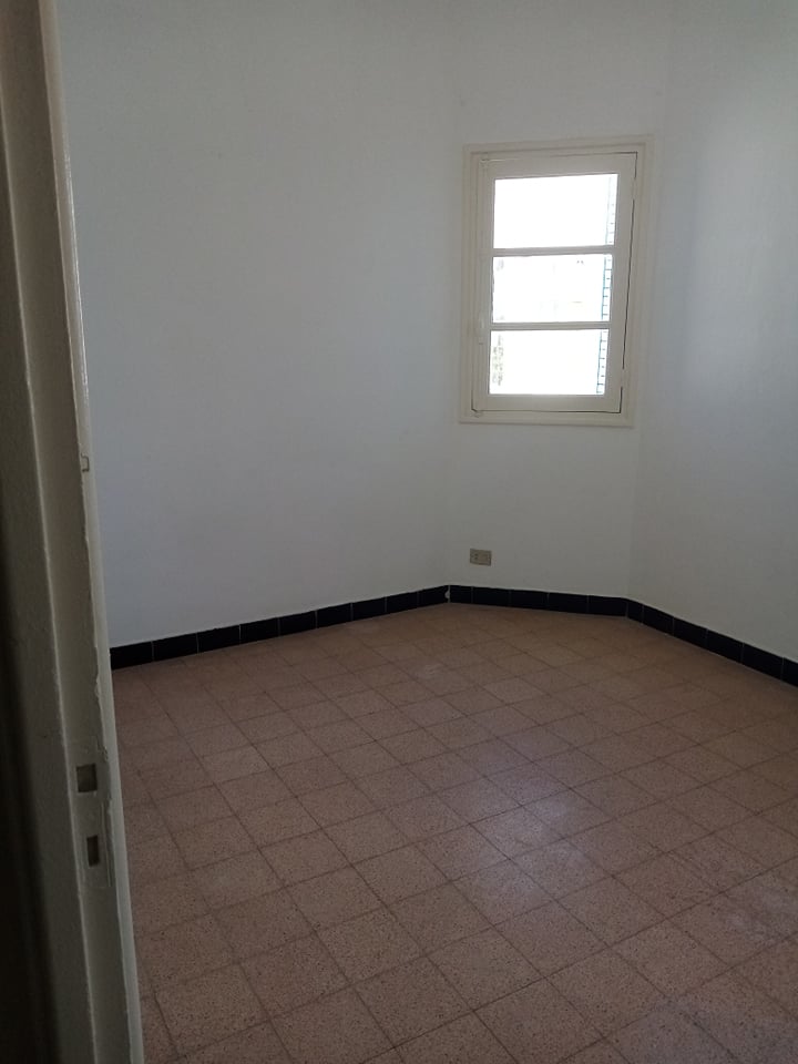 Bab Bhar&nbsp;Republique&nbsp;Location&nbsp;Appart. 2 pi�ces&nbsp;Hall 2 chambres avec balcon pres av med 5
