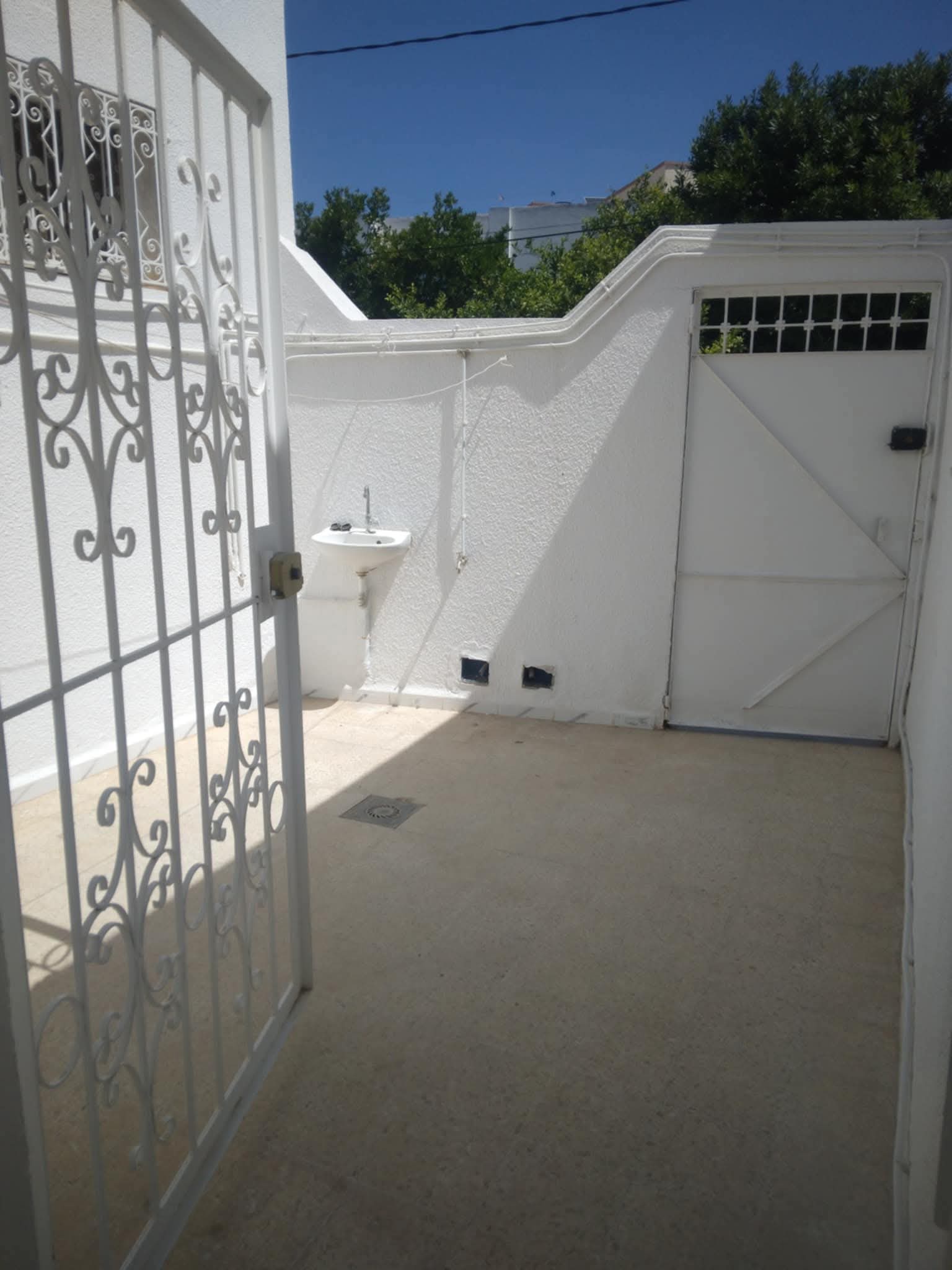 Le Bardo&nbsp;Le Bardo&nbsp;Location&nbsp;Appart. 2 pi�ces&nbsp;Maison s1 ind�pendante avec terrasse pres 20 mars