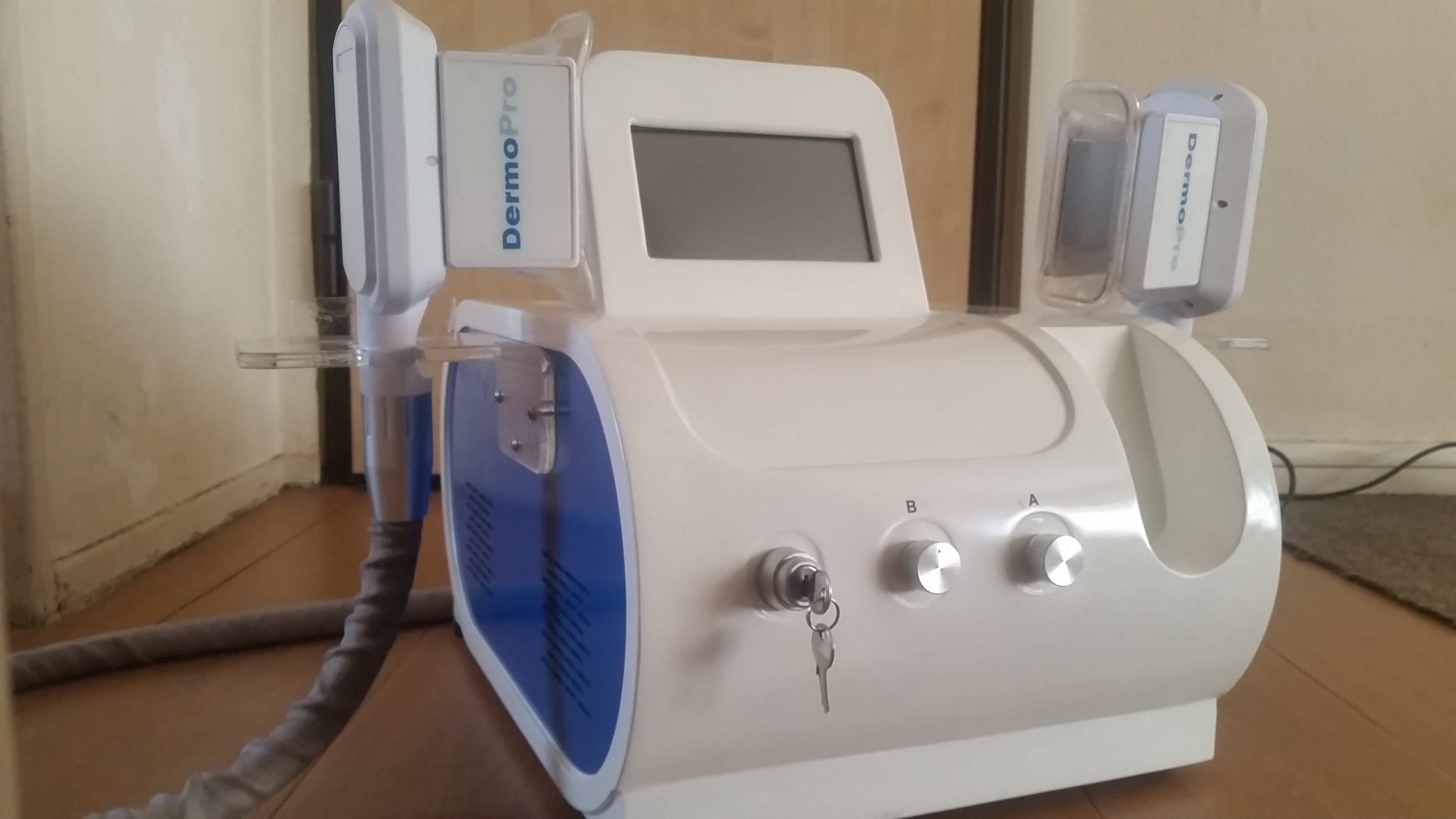 Le Bardo&nbsp;Khaznadar&nbsp;Autre&nbsp;Autre&nbsp;Cryolipolyse  dermapro version 2 t�tes