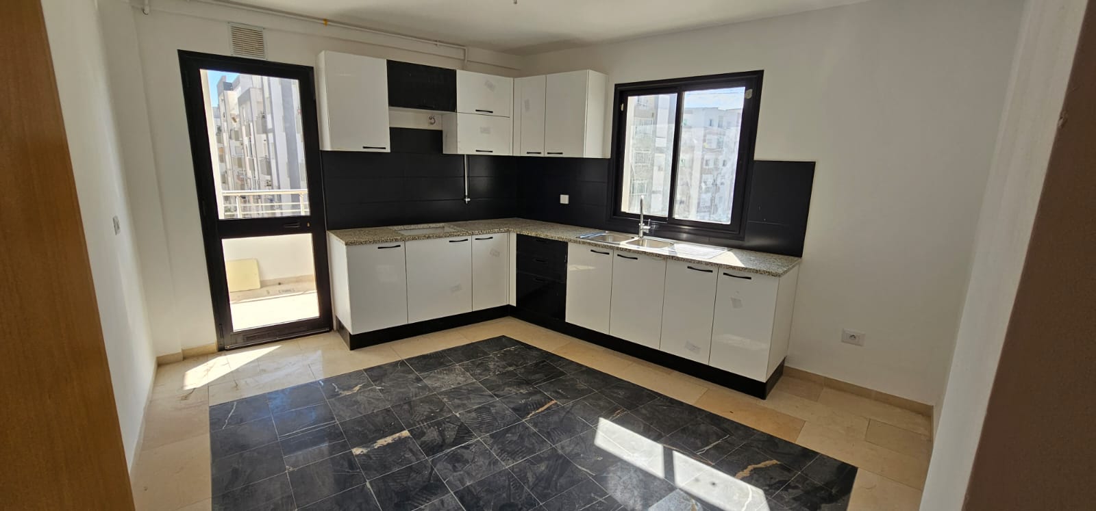 Ain Zaghouan&nbsp;Ain Zaghouan&nbsp;Vente&nbsp;Appart. 3 pi�ces&nbsp;S plus 2 neuf nouvelle soukra