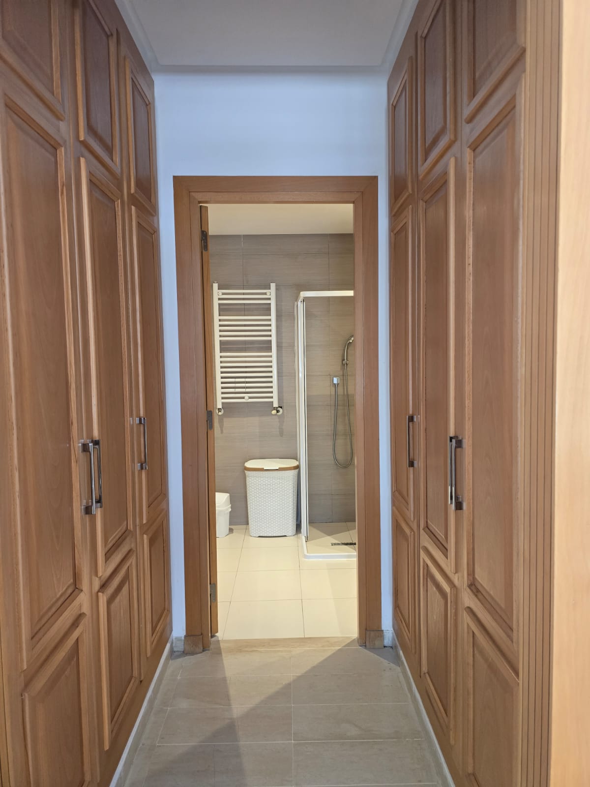 La Soukra&nbsp;La Soukra&nbsp;Location&nbsp;Appart. 4 pi�ces&nbsp;Spacieux s3