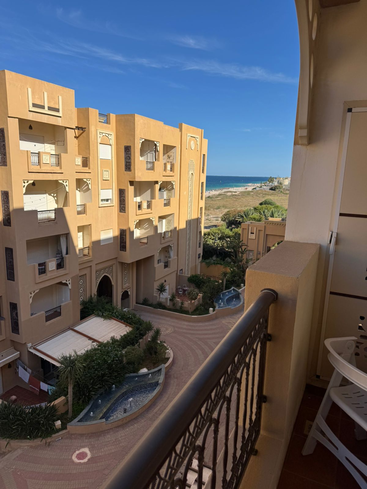 Akouda Chatt Meriem Vente Appart. 1 pice Occasion en or tres beau studio pied dans l eau