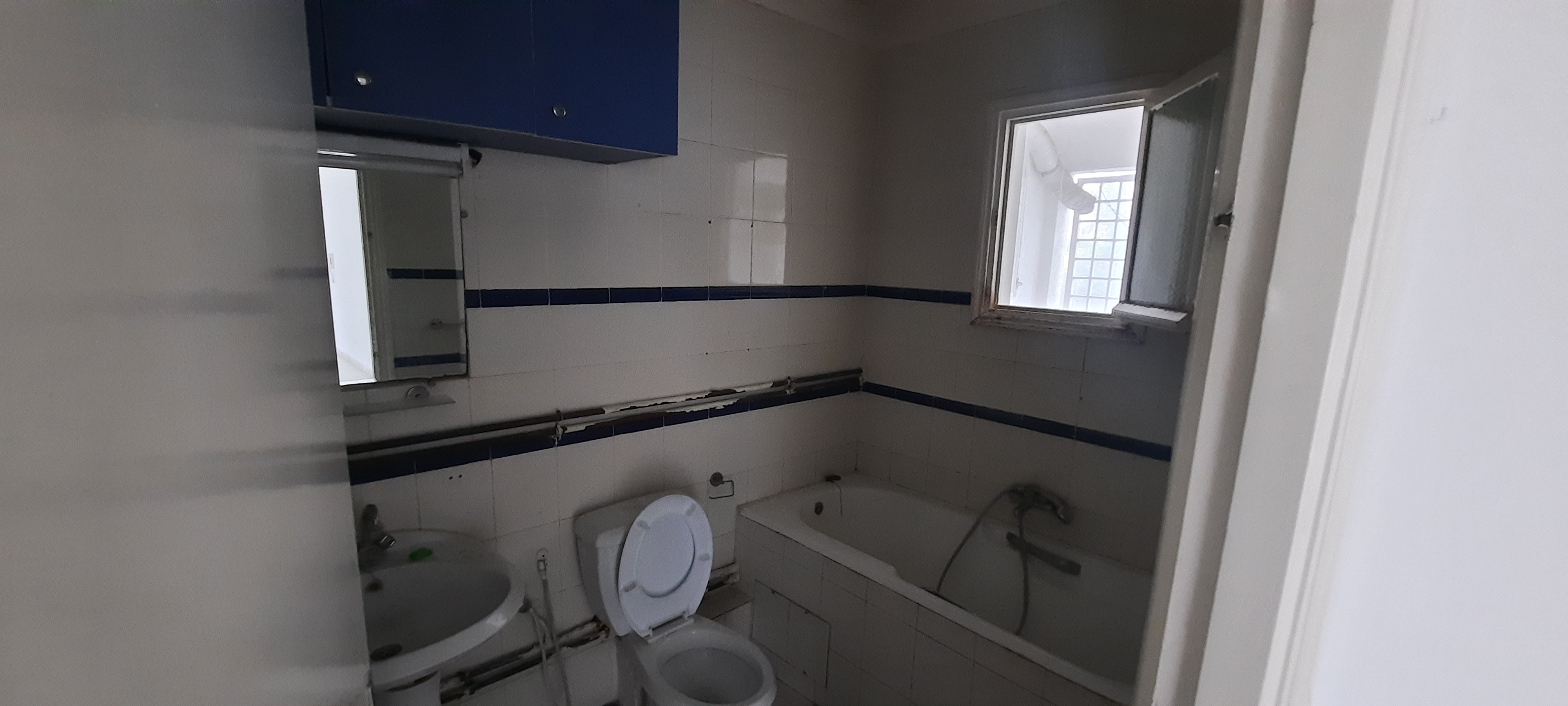 Ariana Ville&nbsp;Riadh Landlous&nbsp;Location&nbsp;Appart. 2 pi�ces&nbsp;S2 pr�s de l'h�pital mahmoud el matri