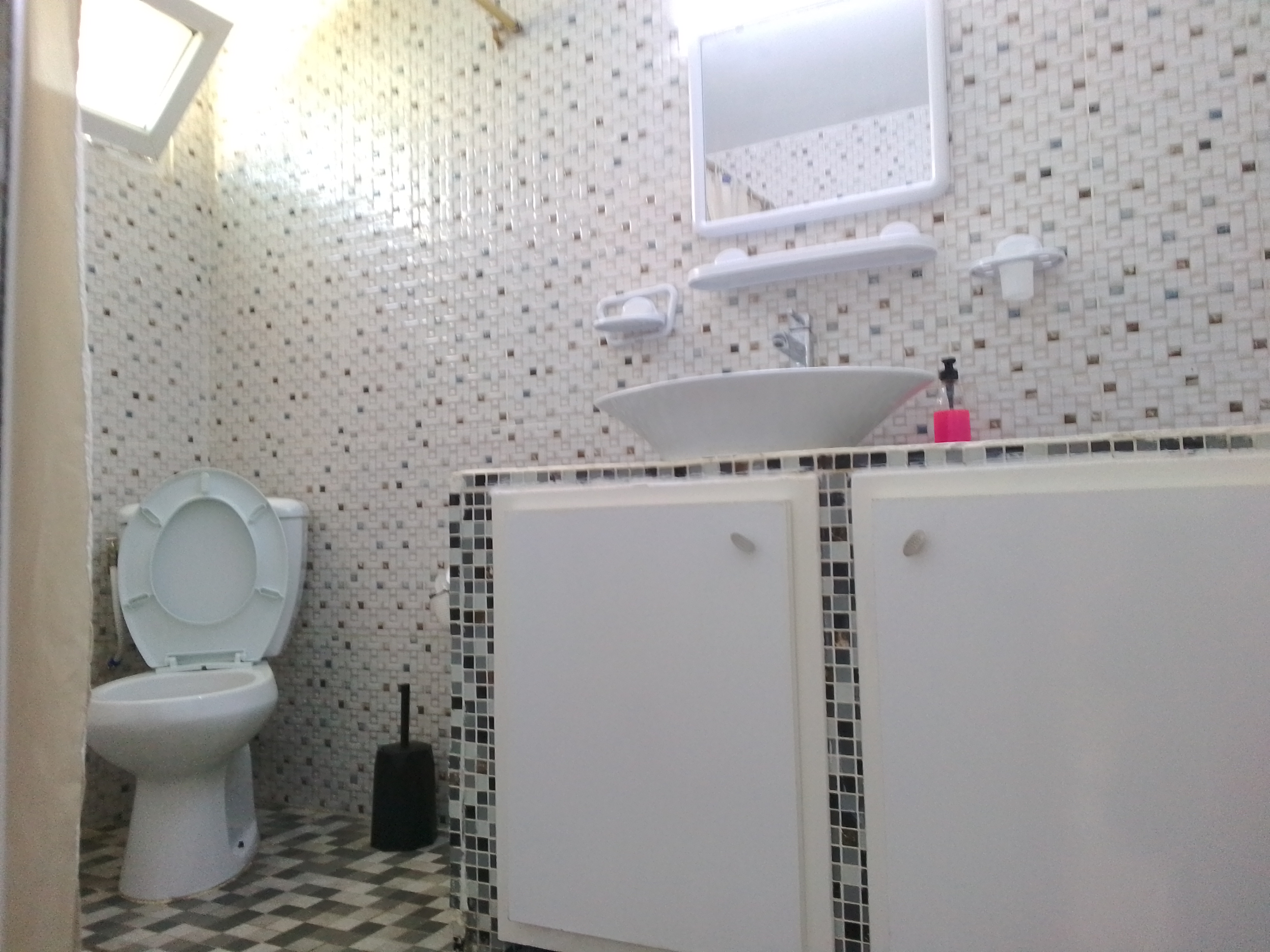 Bizerte Nord Cite El Korniche 2 Location Appart. 3 pices Magnifique studio scuris