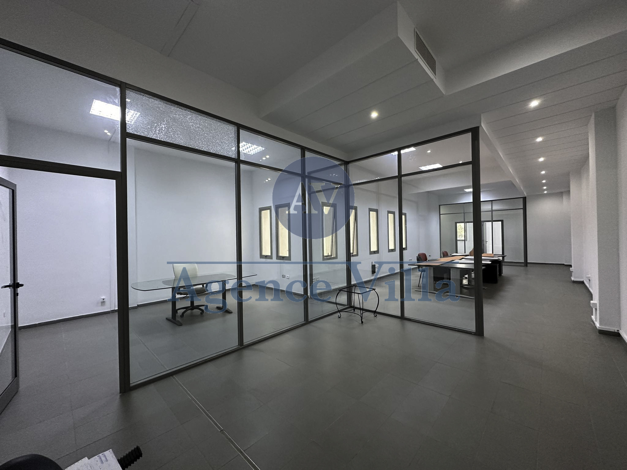 La Marsa Sidi Daoud Bureaux & Commerces Bureau Un bureau h3  la marsa