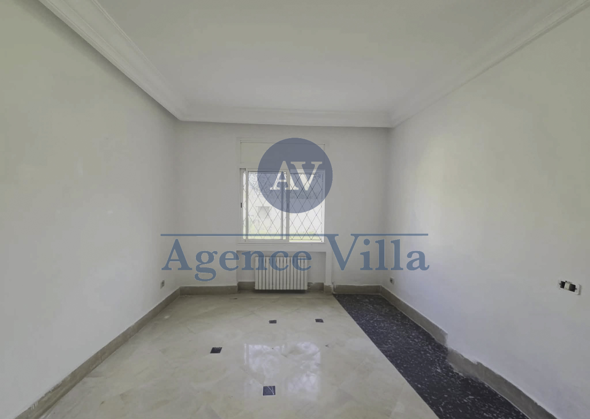 La Soukra&nbsp;La Soukra&nbsp;Location&nbsp;Maisons&nbsp;Une villa s3 avec jardin � la soukra