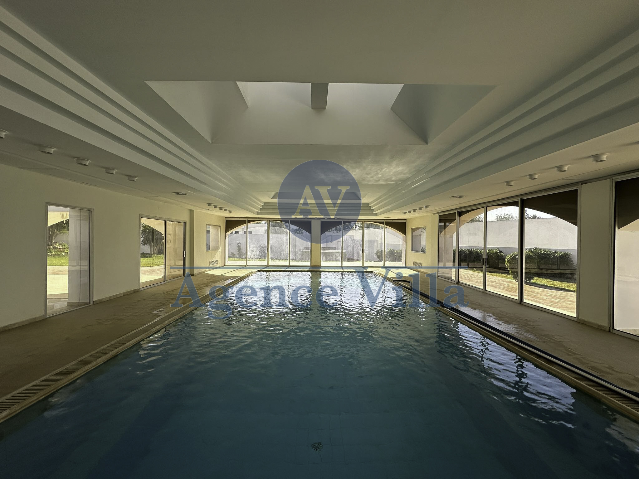 La Soukra&nbsp;La Soukra&nbsp;Location&nbsp;Maisons&nbsp;Une grande villa � la soukra avec piscine couverte