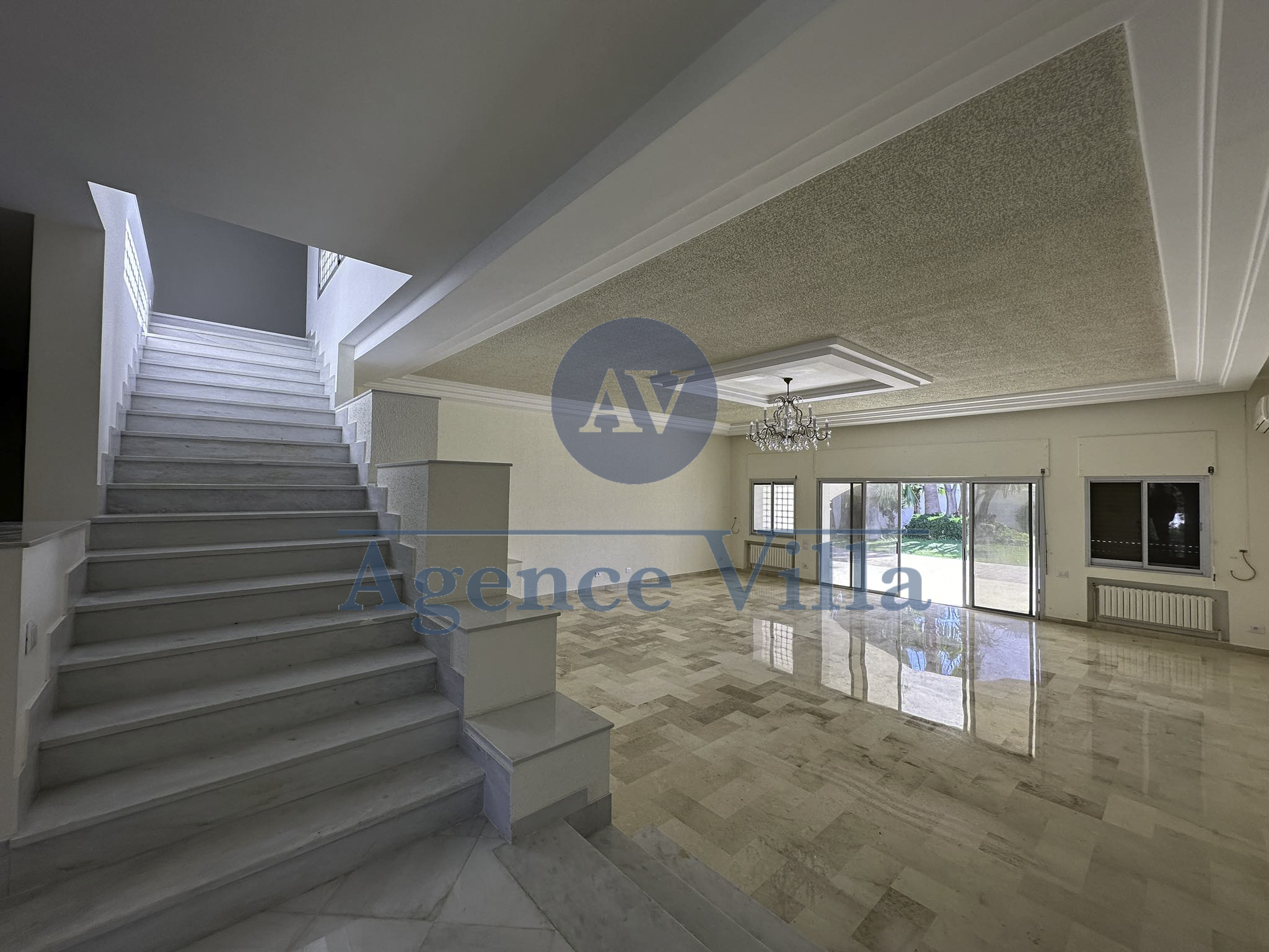 La Soukra&nbsp;La Soukra&nbsp;Location&nbsp;Maisons&nbsp;Une grande villa � la soukra avec piscine couverte