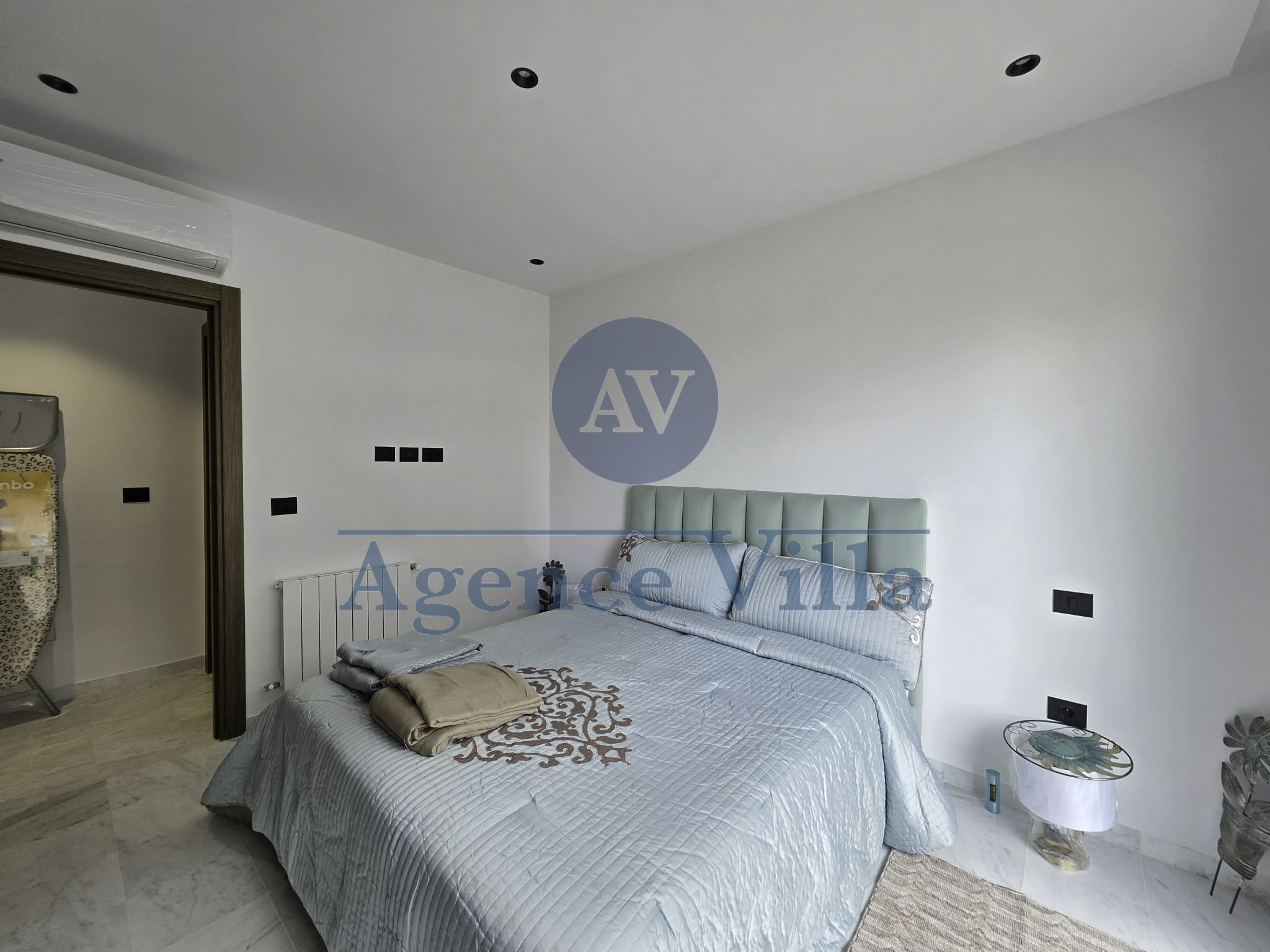 Ain Zaghouan&nbsp;Jardins de Carthage&nbsp;Location&nbsp;Appart. 3 pi�ces&nbsp;Un  s2 meubl� au jardin de carthage