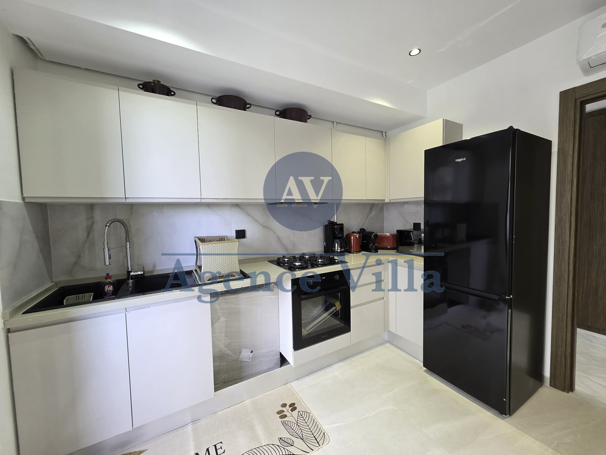 Ain Zaghouan&nbsp;Jardins de Carthage&nbsp;Location&nbsp;Appart. 3 pi�ces&nbsp;Un  s2 meubl� au jardin de carthage