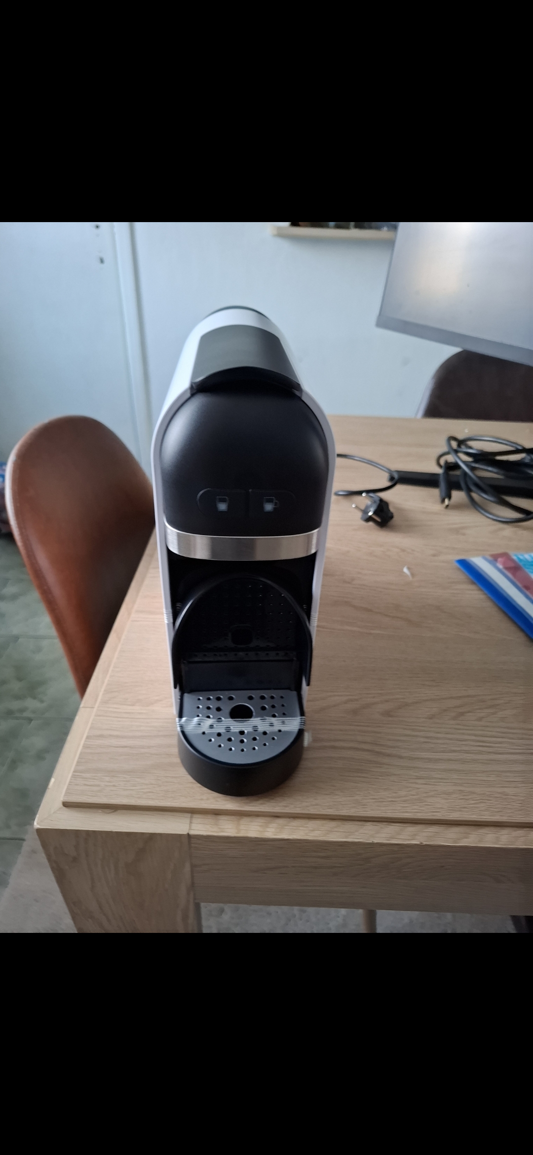 Hammamet&nbsp;Chaabet El Mrezga&nbsp;Cafeti�re & expresso&nbsp;Autre&nbsp;Machine � caf� nespresso neuf