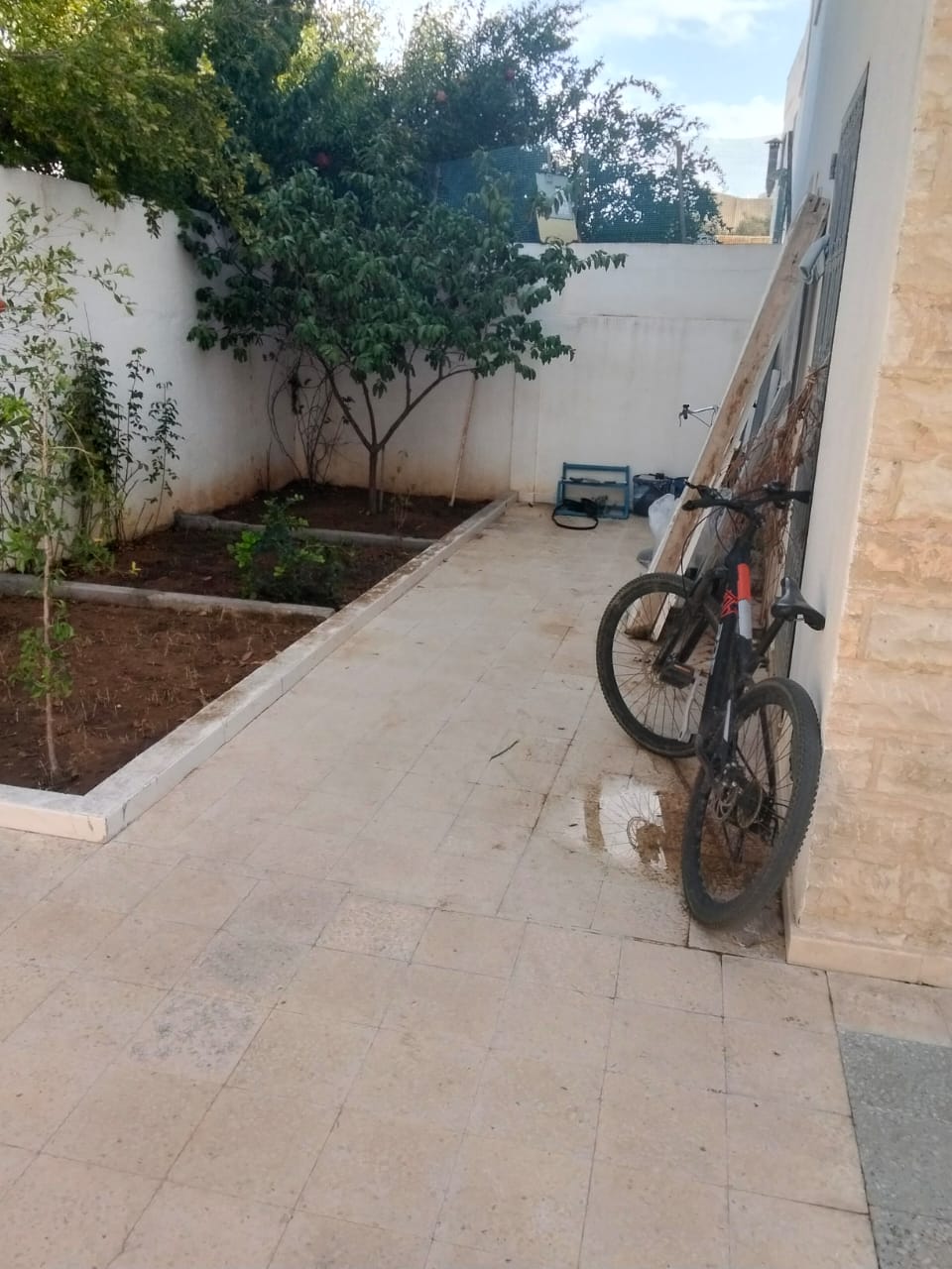 Hammam Chatt Borj Cedria Vente Duplex Villa prs de mg